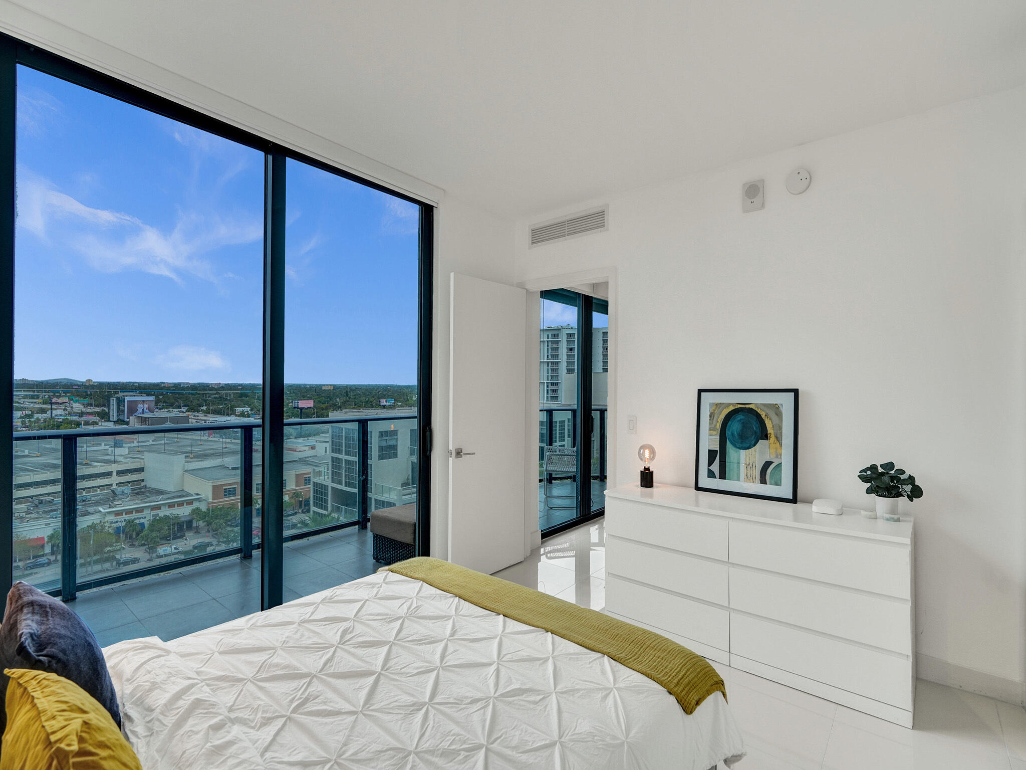 121 NE 34TH #1210, Miami FL 33137