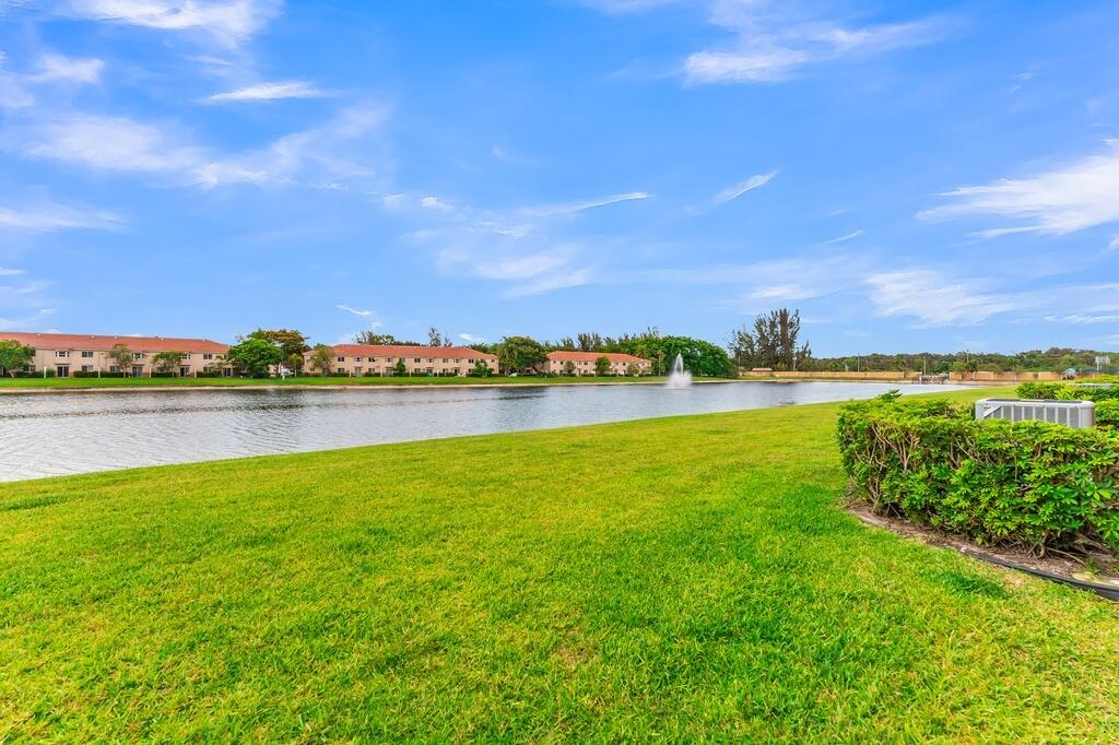 6215 Eaton, West Palm Beach FL 33411