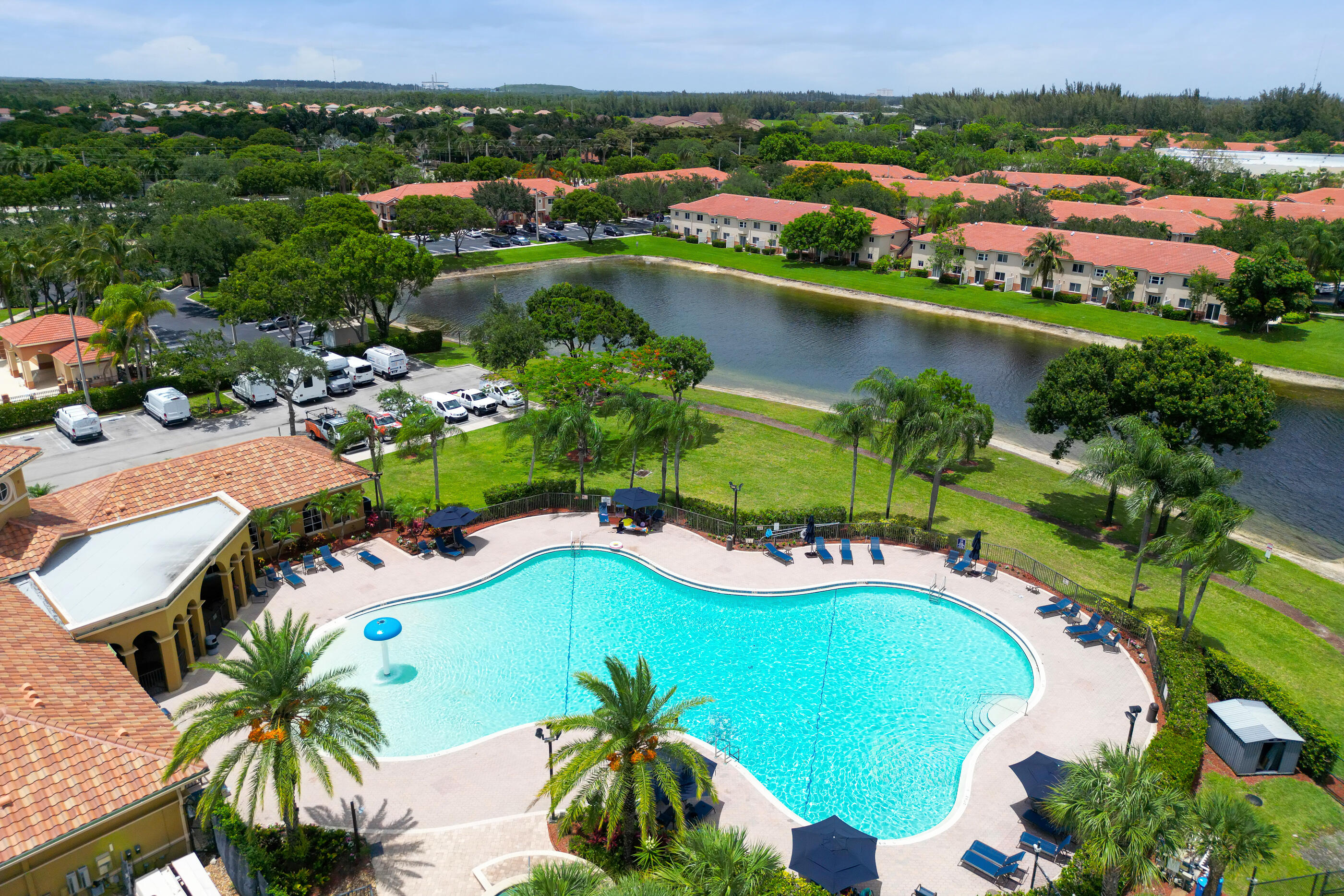 6215 Eaton, West Palm Beach FL 33411