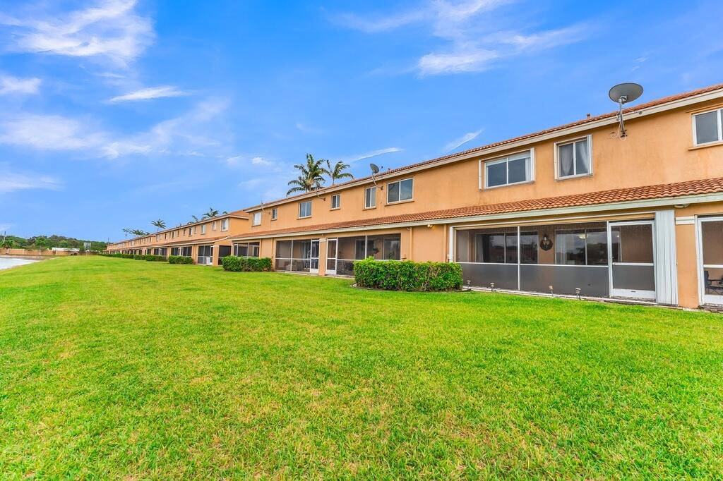 6215 Eaton, West Palm Beach FL 33411
