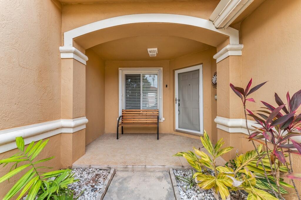 6215 Eaton, West Palm Beach FL 33411