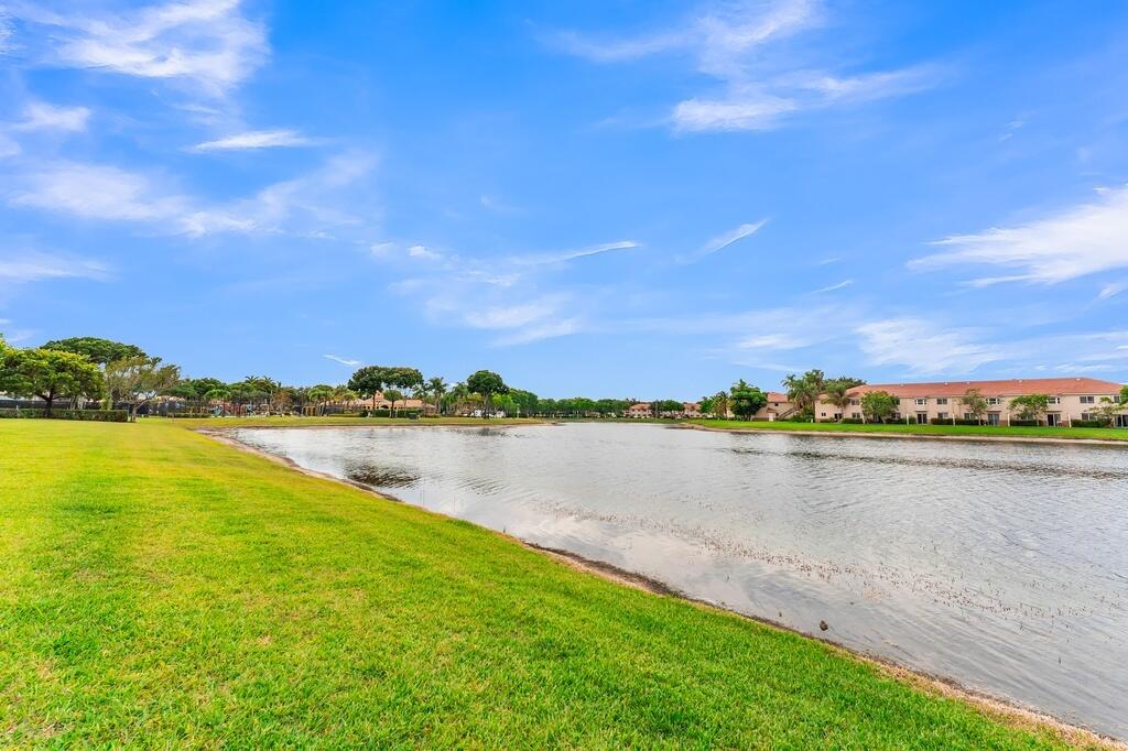 6215 Eaton, West Palm Beach FL 33411