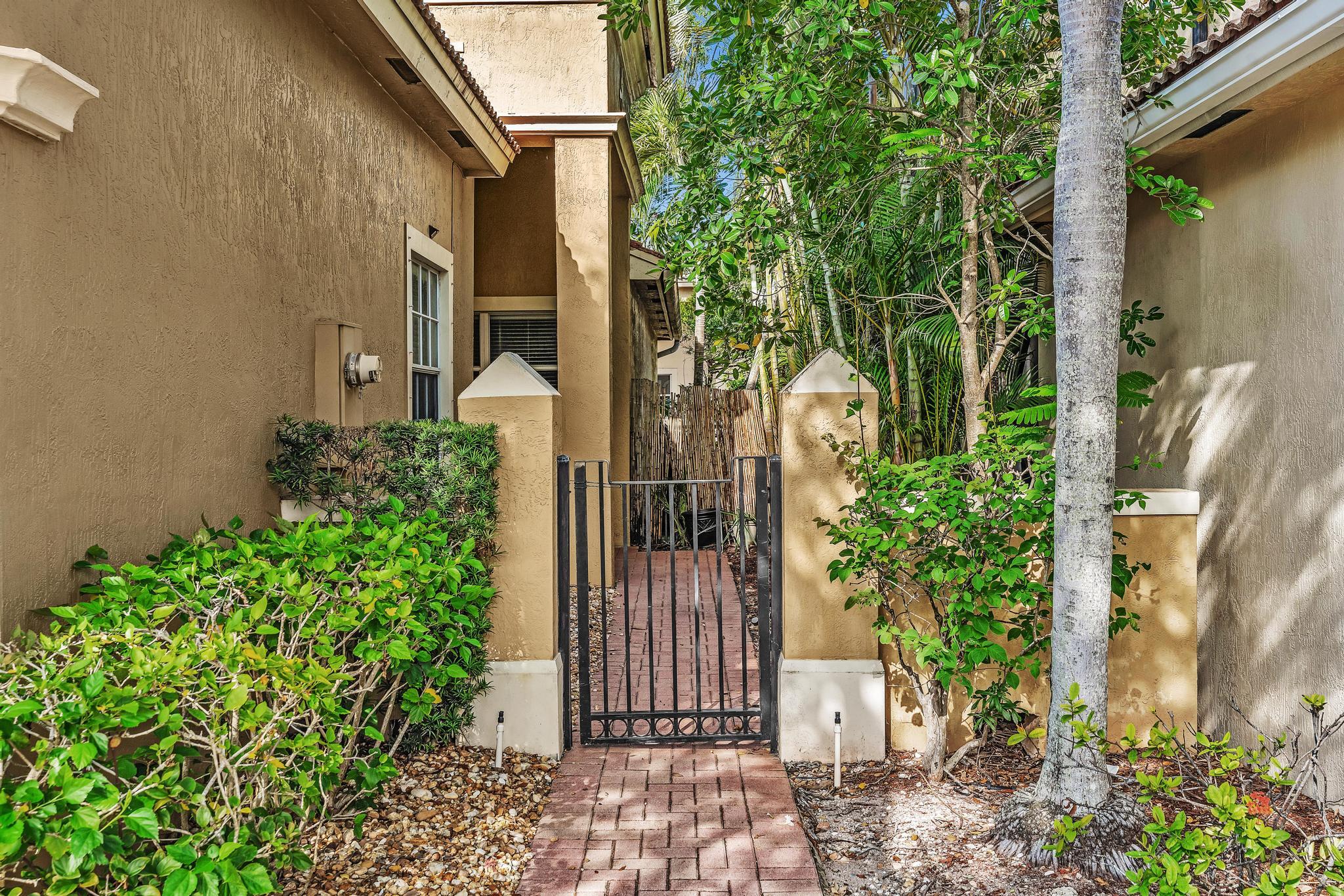 5828 NW 121st, Coral Springs FL 33076