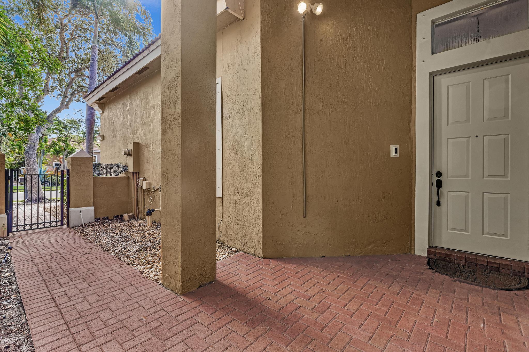 5828 NW 121st, Coral Springs FL 33076