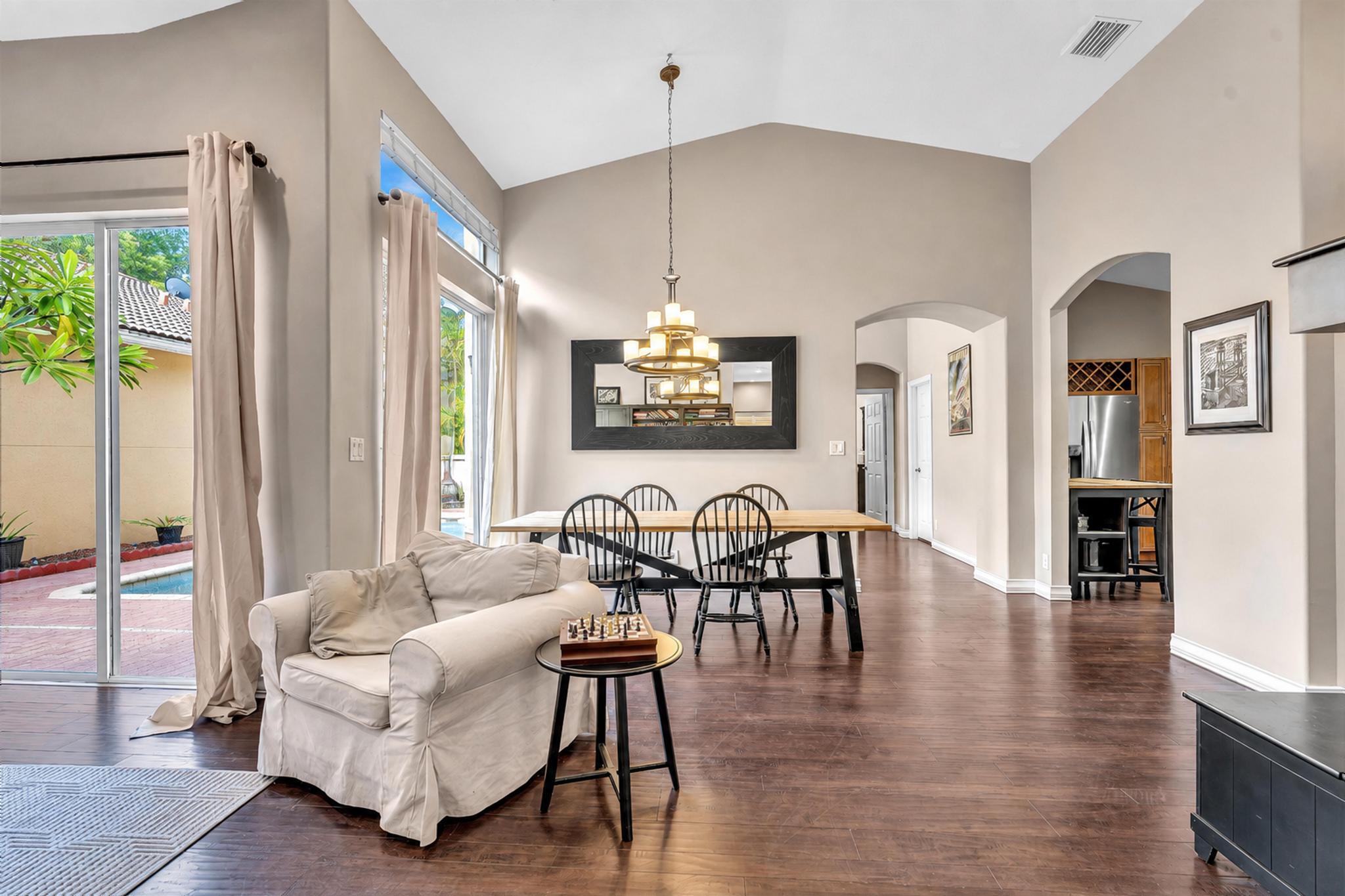 5828 NW 121st, Coral Springs FL 33076