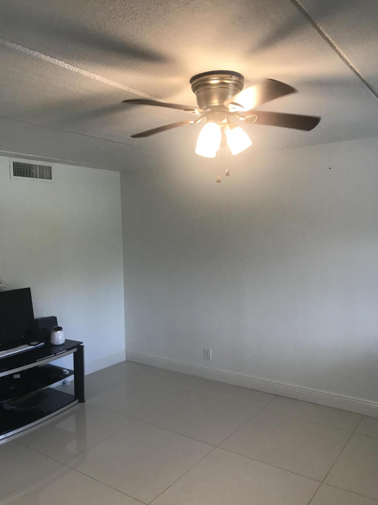 2000 SPRINGDALE #210, Palm Springs FL 33461