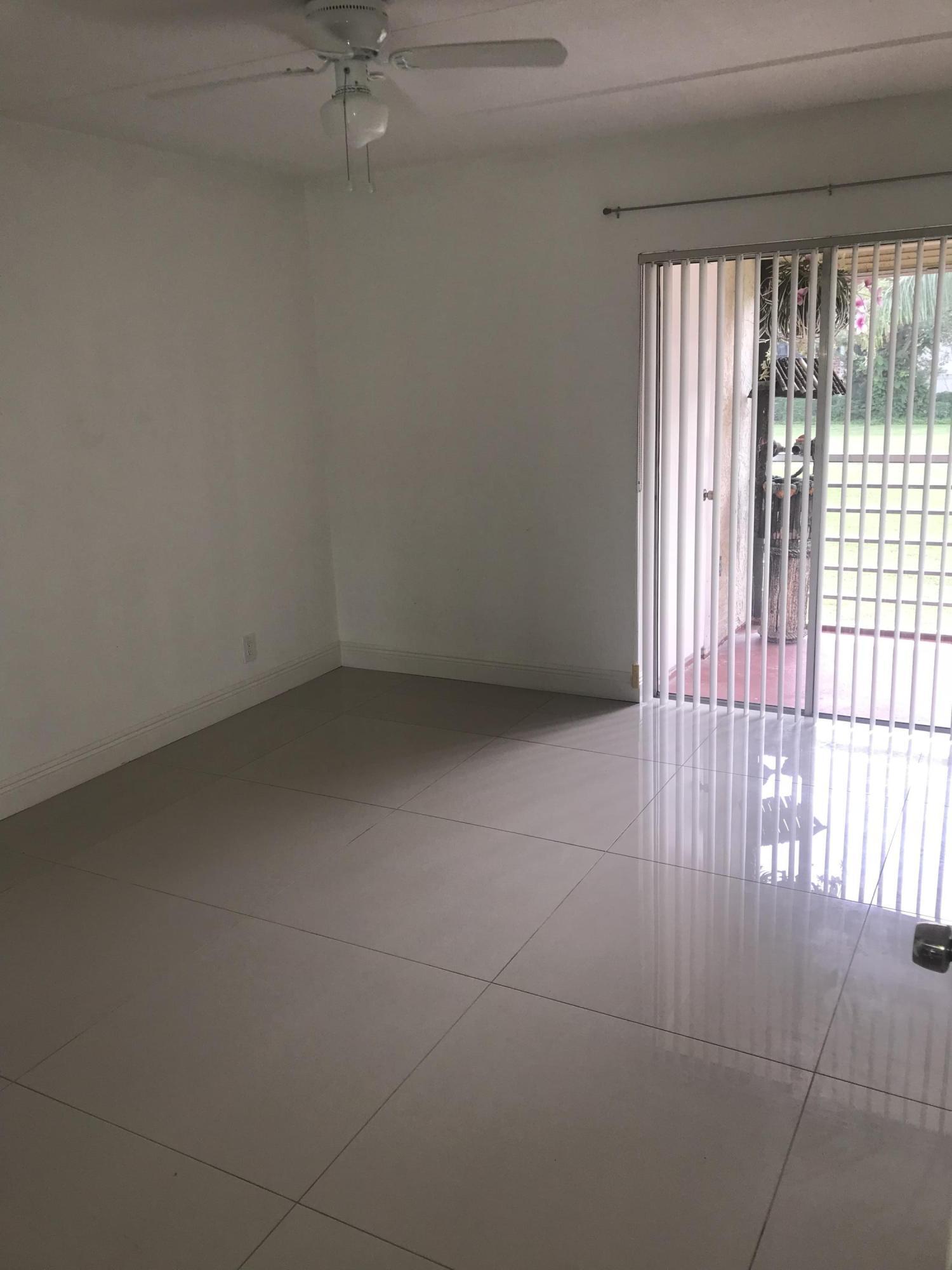 2000 SPRINGDALE #210, Palm Springs FL 33461