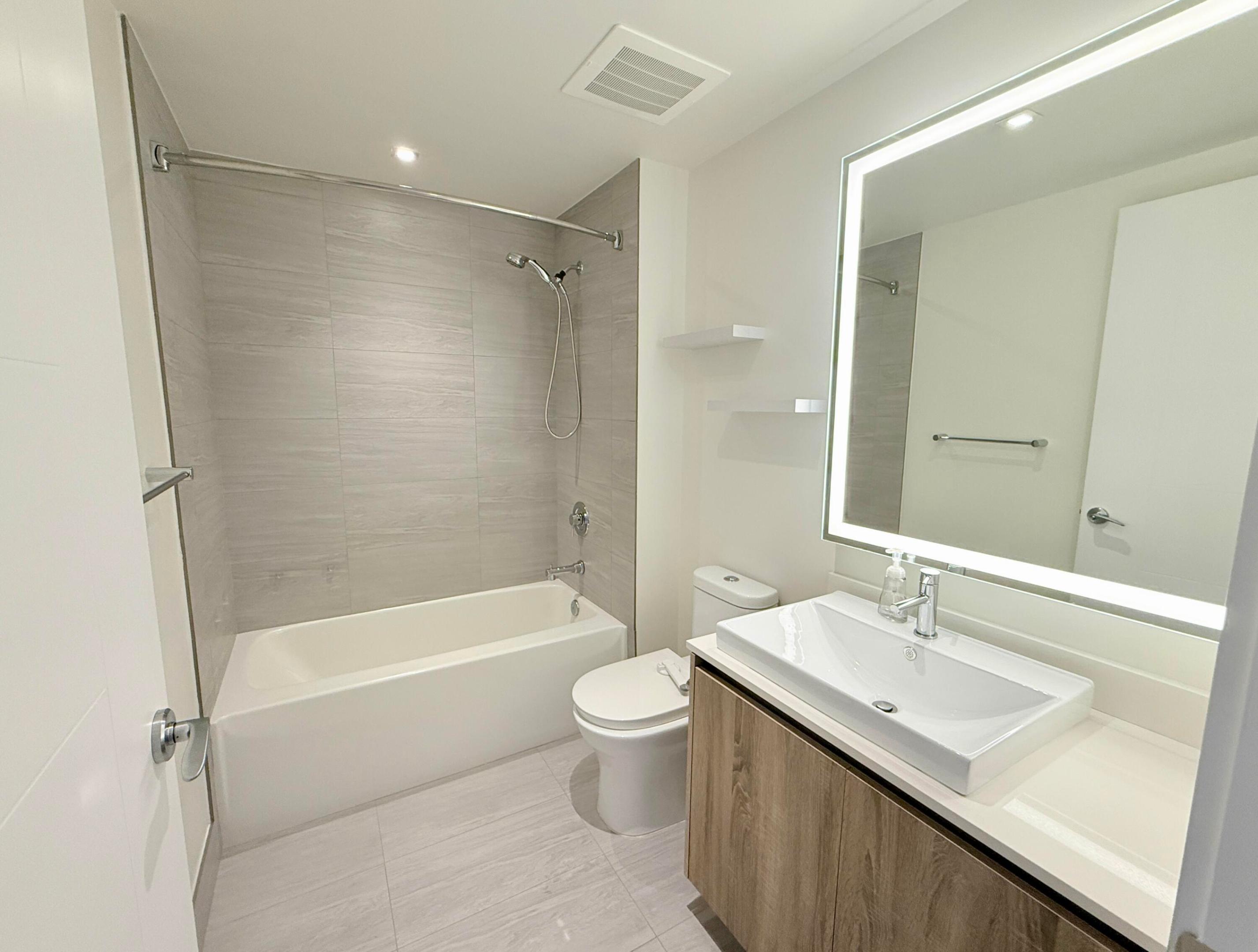 2960 NE 207TH #710, Aventura FL 33180
