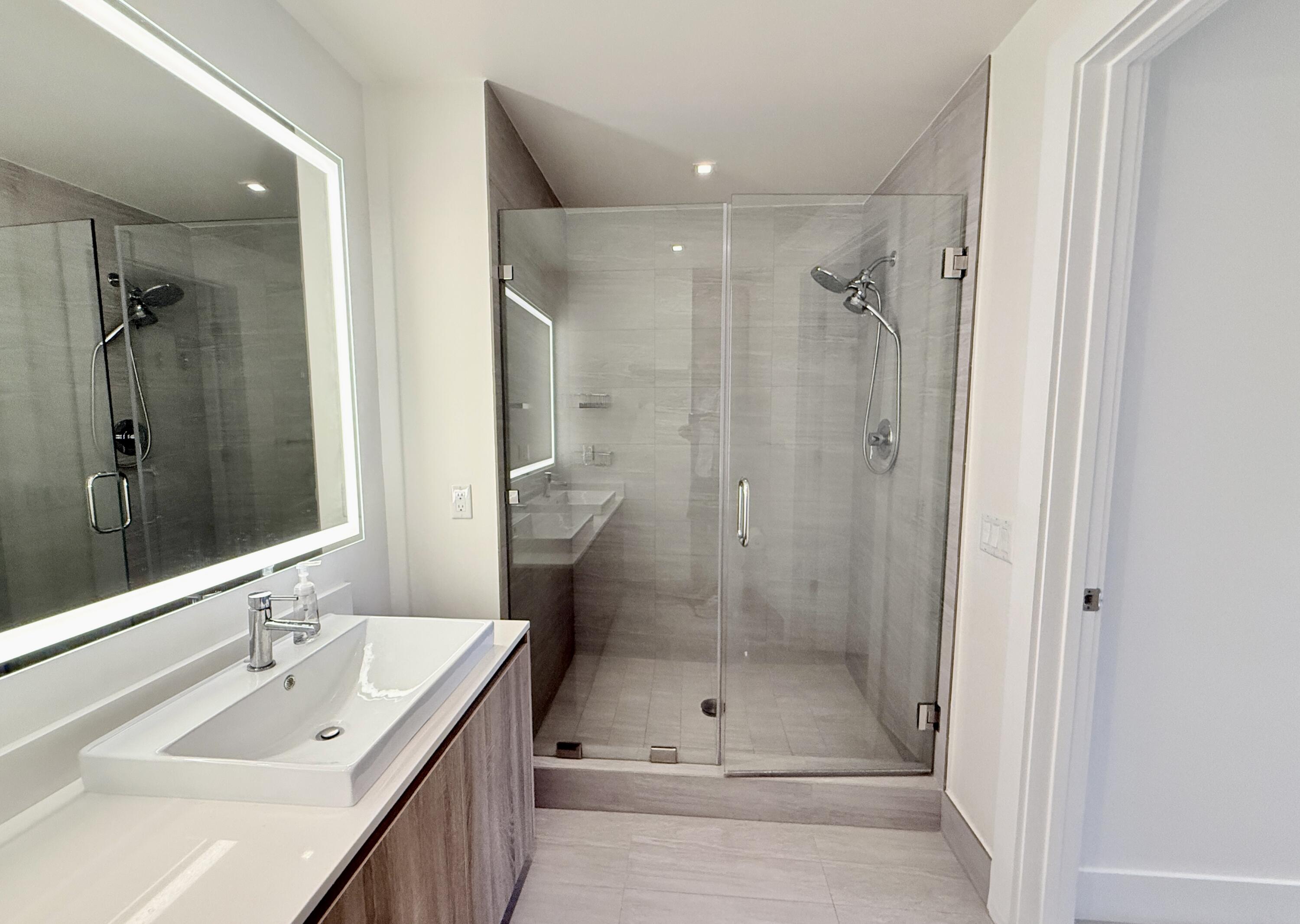 2960 NE 207TH #710, Aventura FL 33180