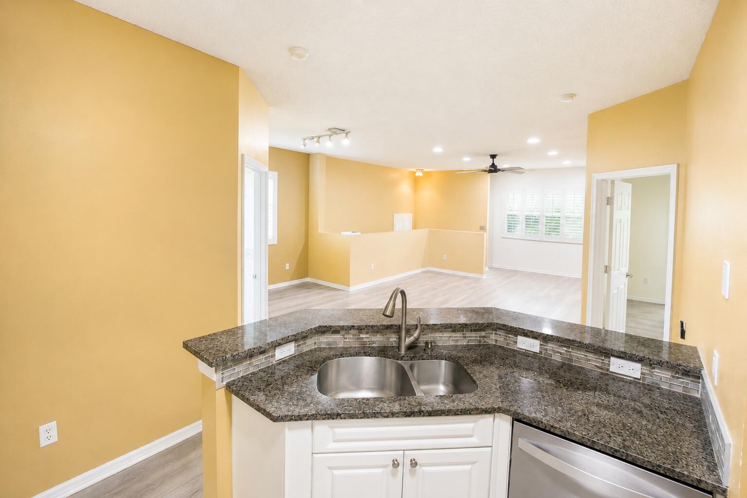 2927 CRESTWOOD #7201, Margate FL 33063