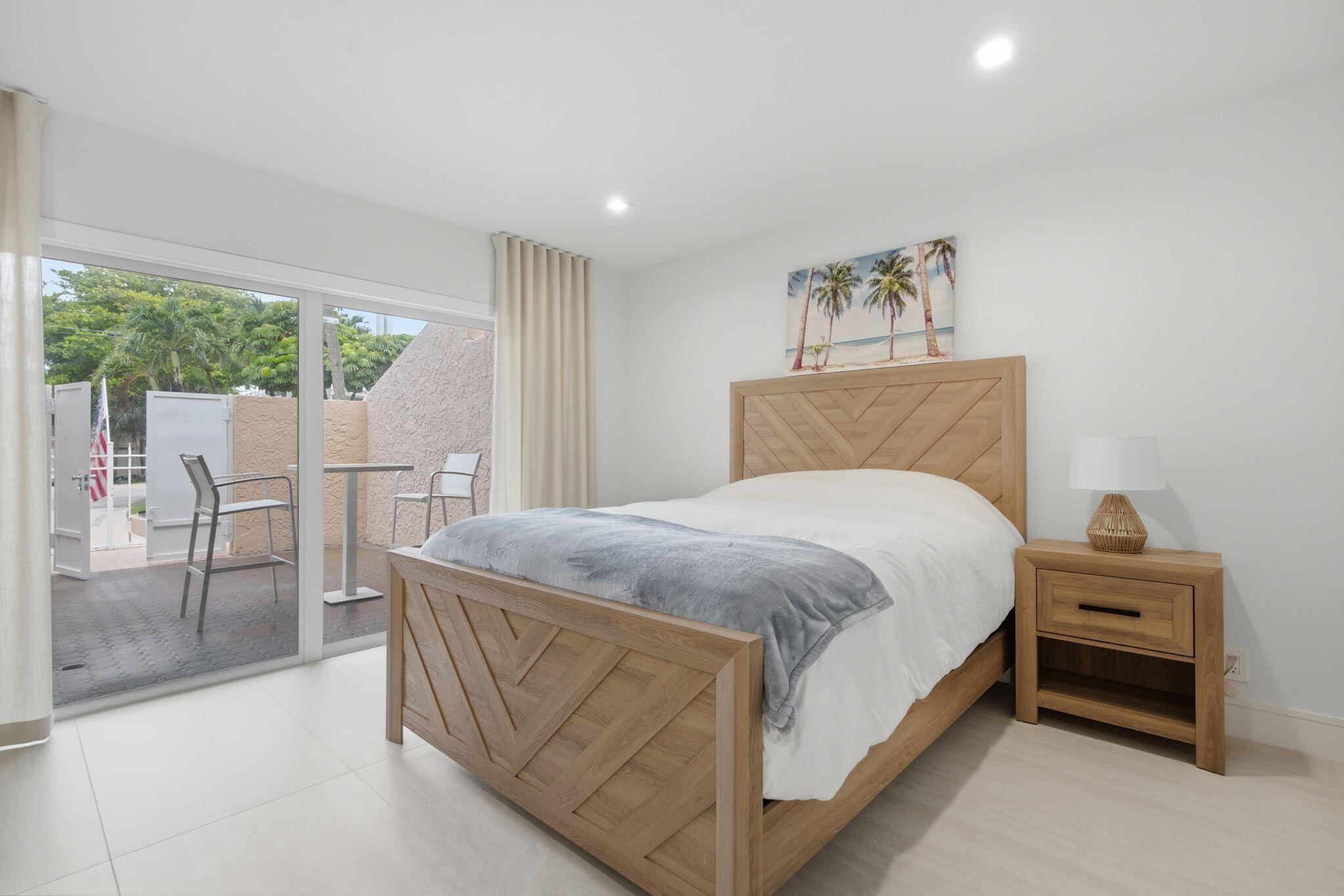 1173 HILLSBORO MILE #2-2, Hillsboro Beach FL 33062