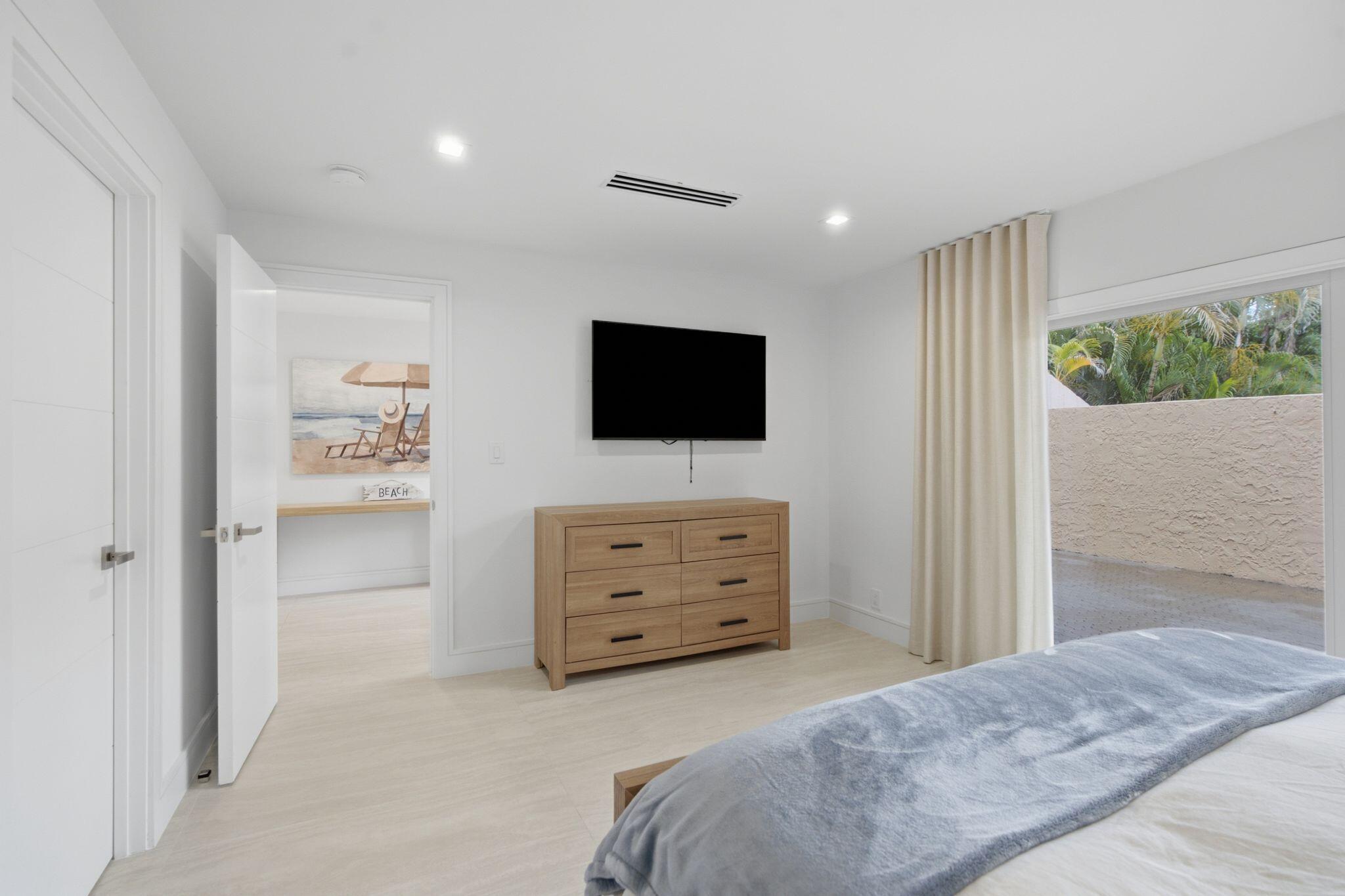 1173 HILLSBORO MILE #2-2, Hillsboro Beach FL 33062