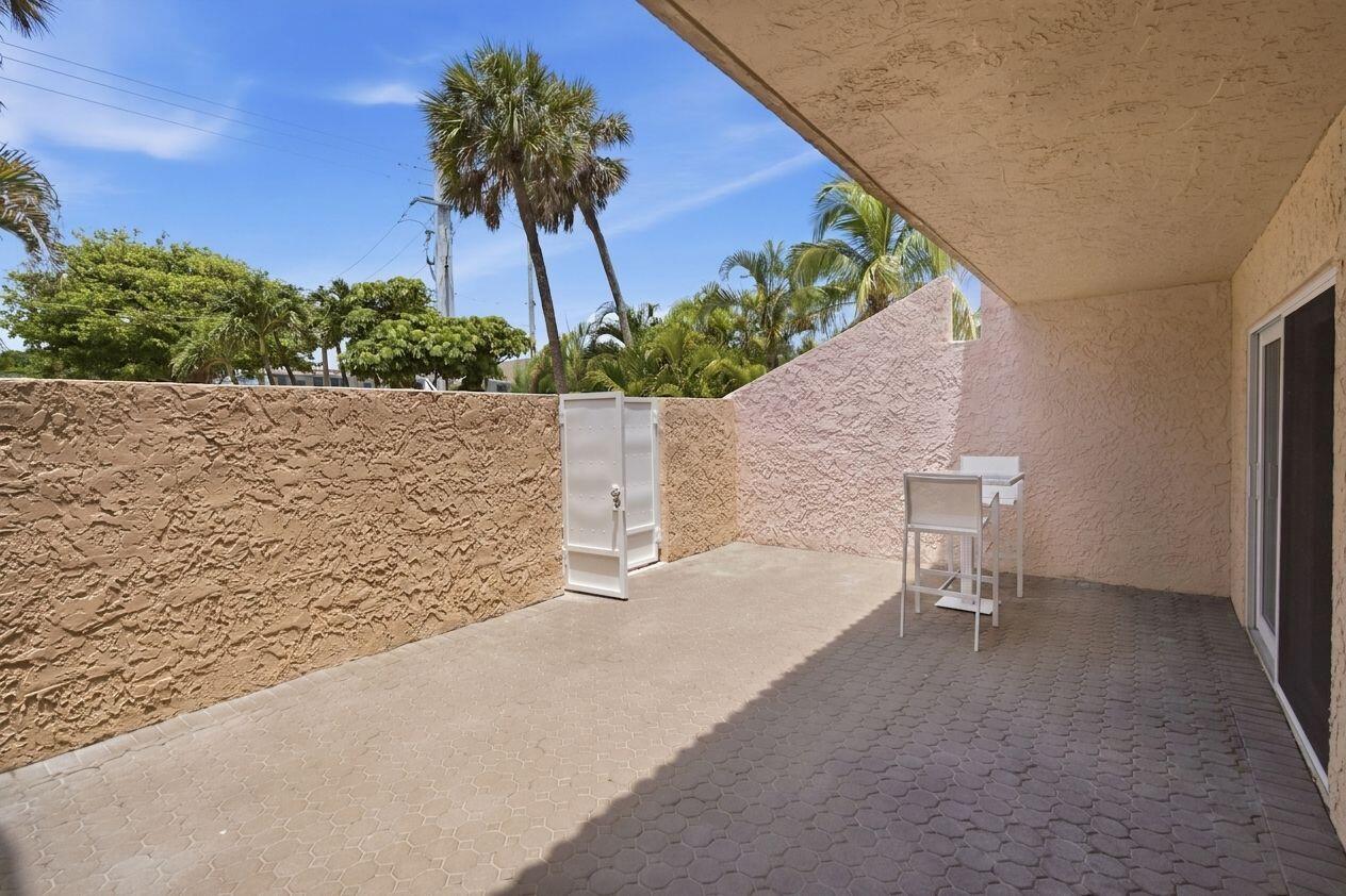 1173 HILLSBORO MILE #2-2, Hillsboro Beach FL 33062