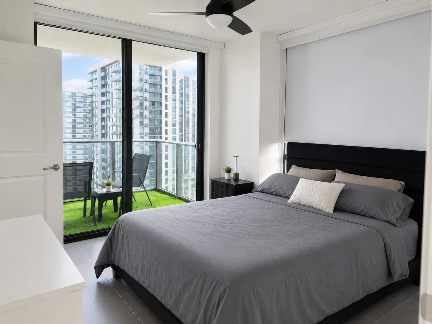1600 NE 1st #2810, Miami FL 33132