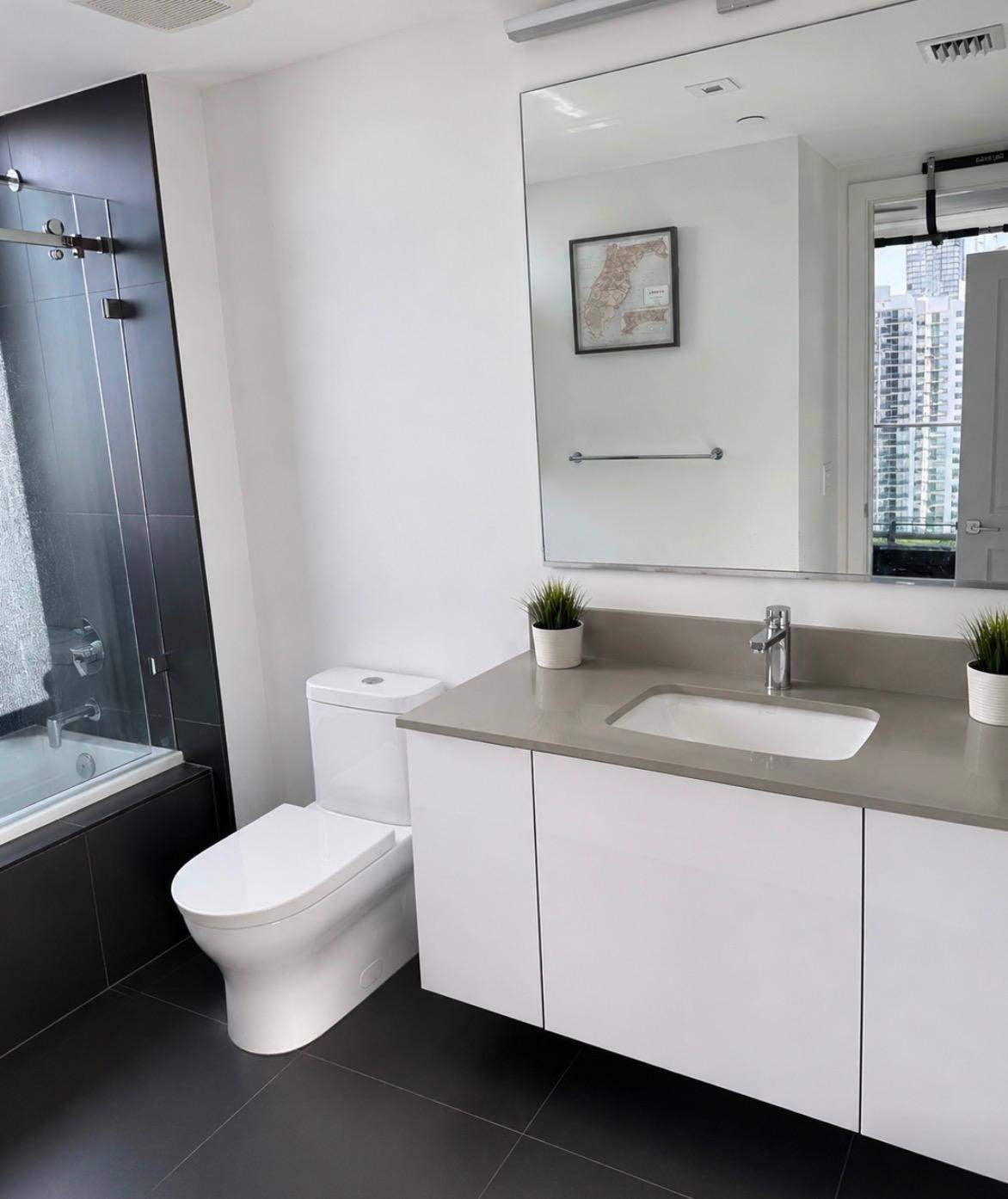 1600 NE 1st #2810, Miami FL 33132