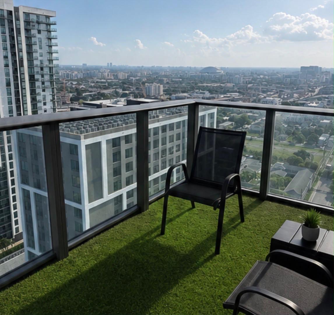 1600 NE 1st #2810, Miami FL 33132