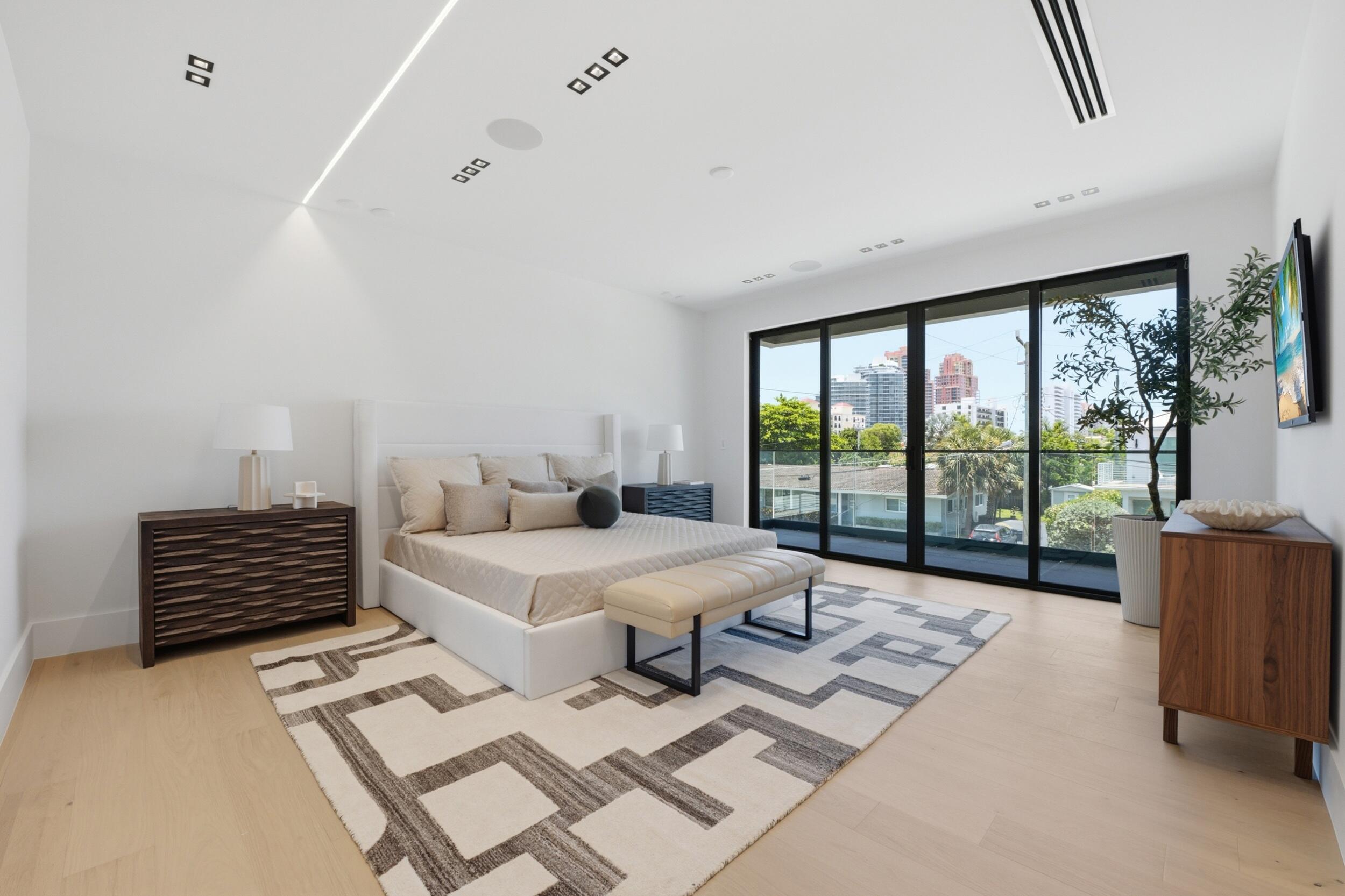 3209 NE 26TH, Fort Lauderdale FL 33305
