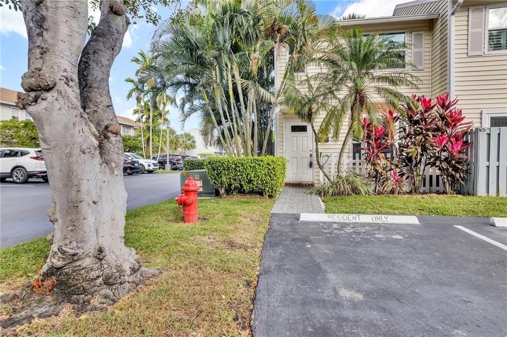 1861 NE 15TH, Fort Lauderdale FL 33305