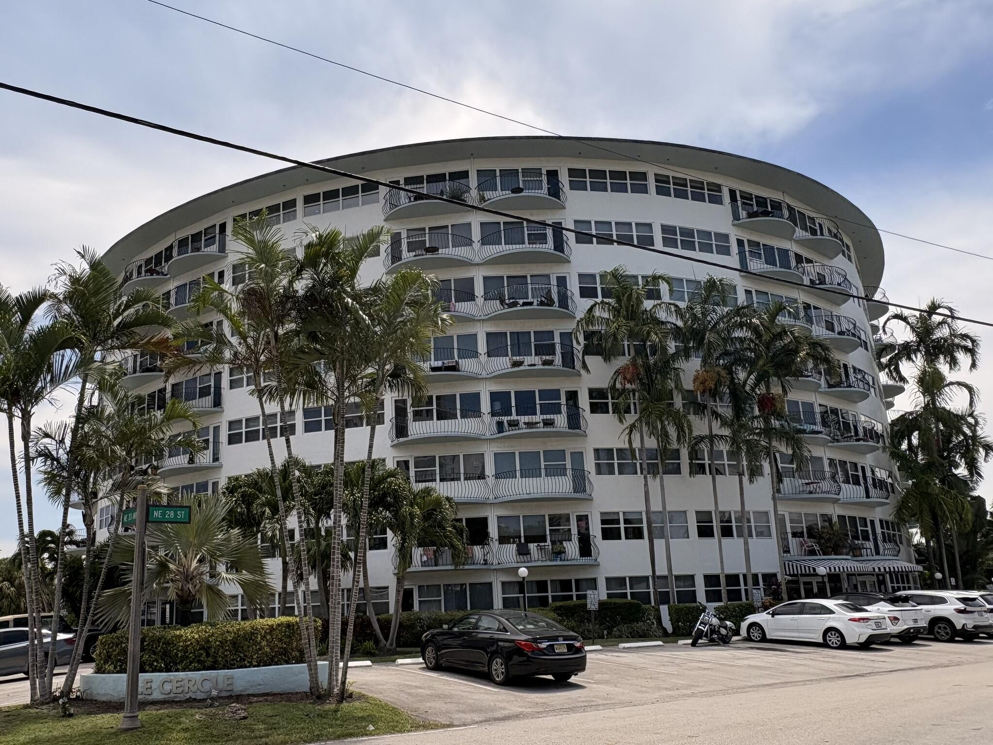 3250 NE 28TH #406, Fort Lauderdale FL 33308
