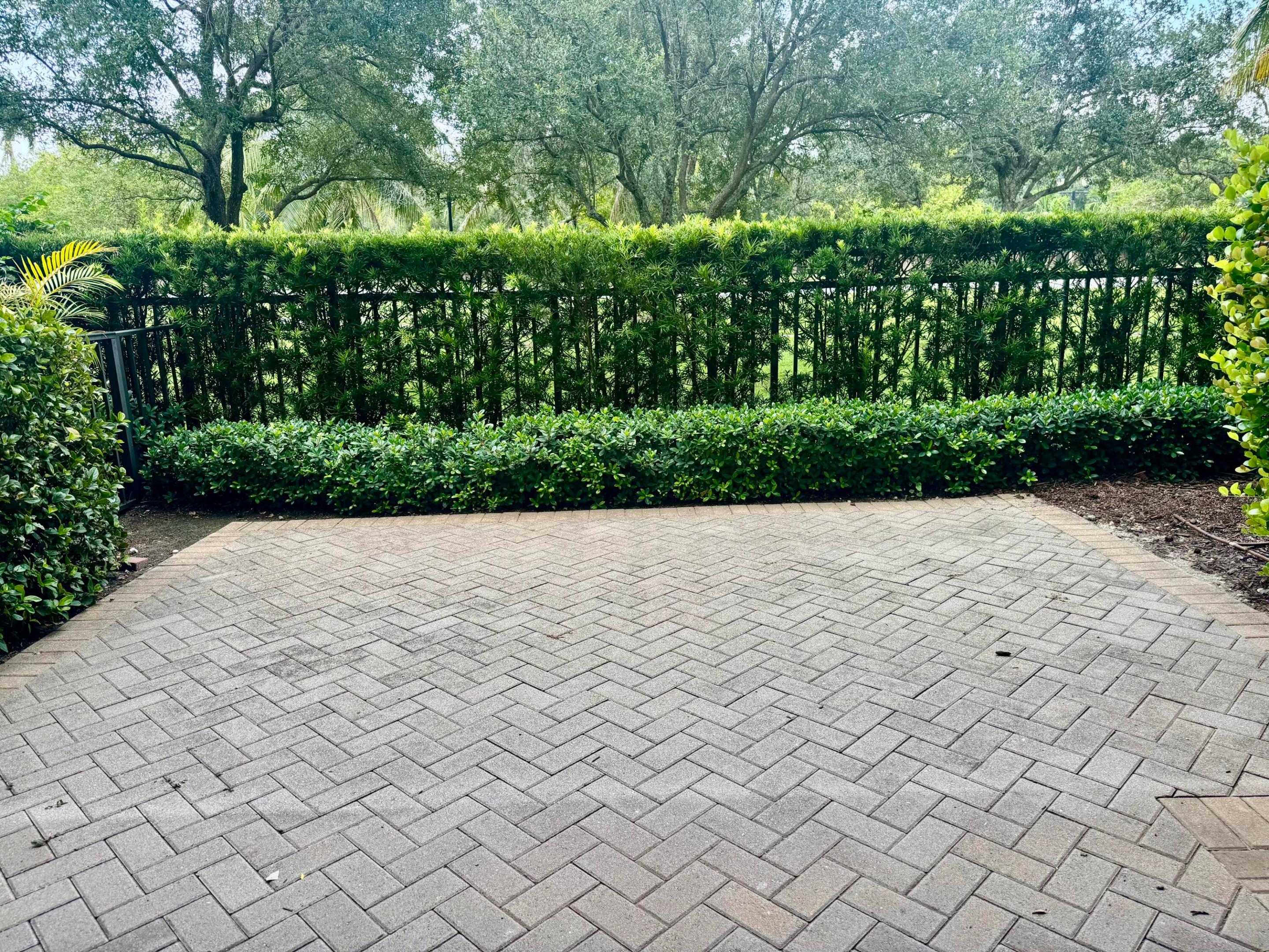 2950 NW 124th, Sunrise FL 33323