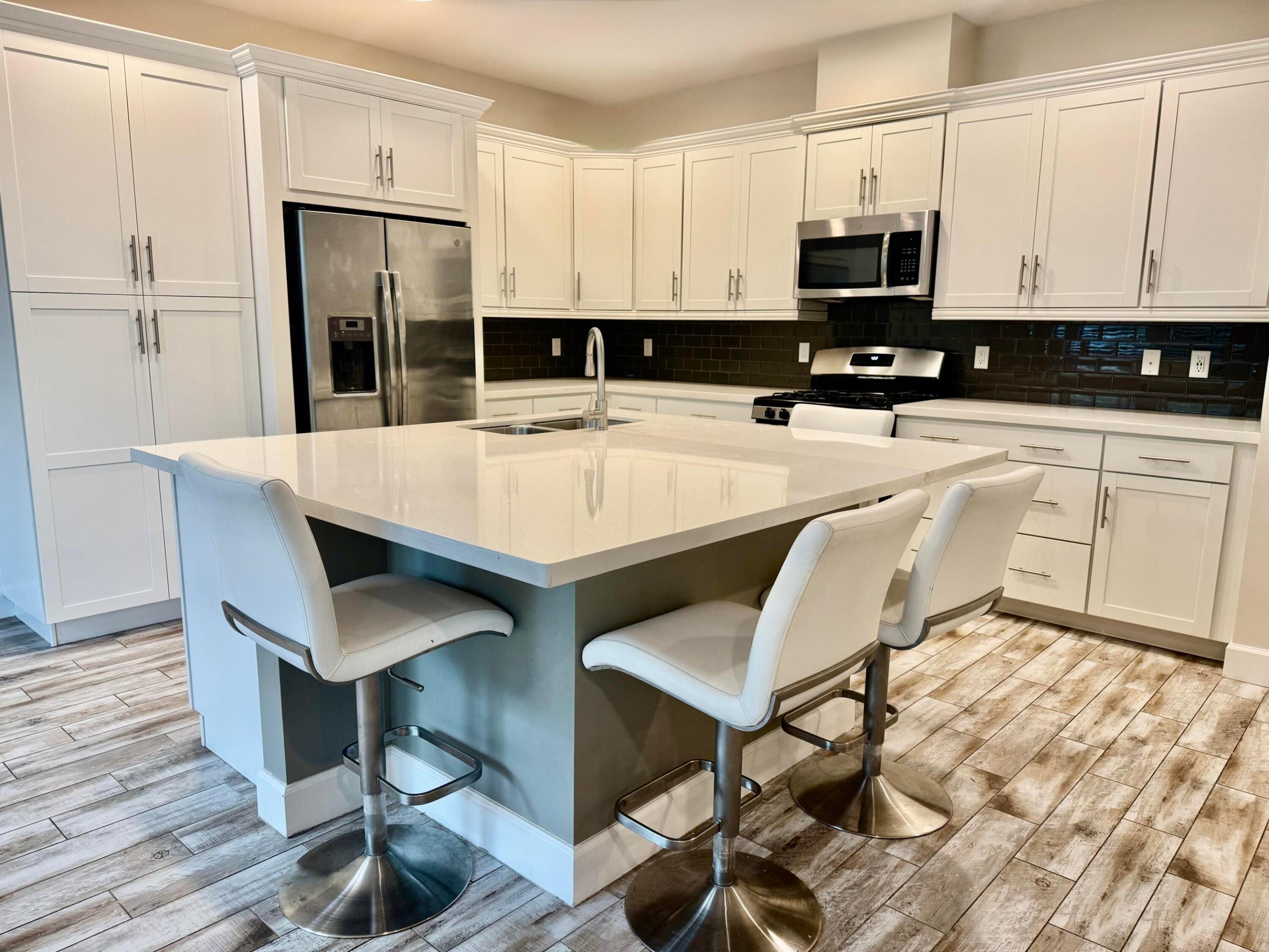 2950 NW 124th, Sunrise FL 33323