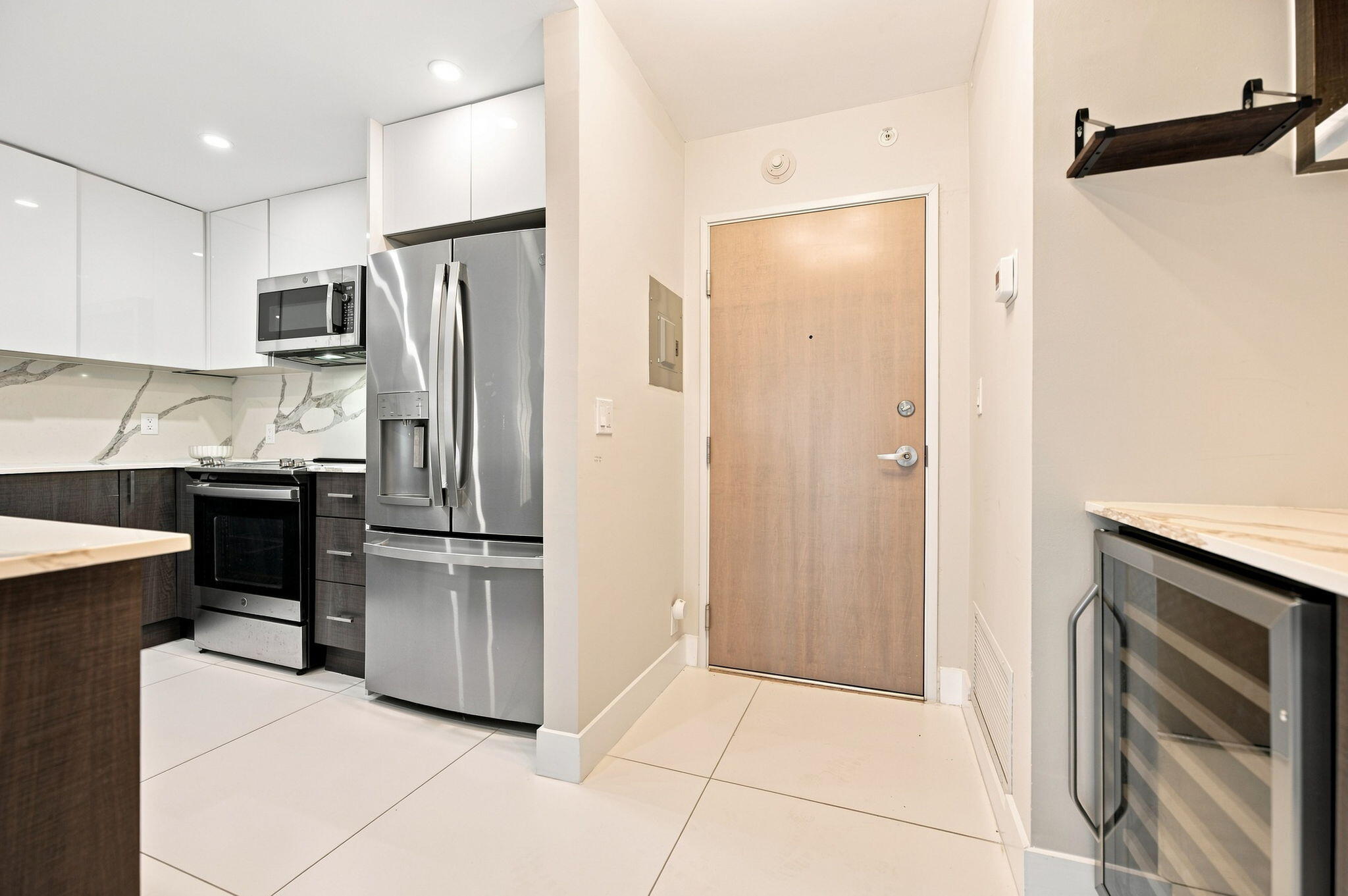 340 Sunset #405, Fort Lauderdale FL 33301