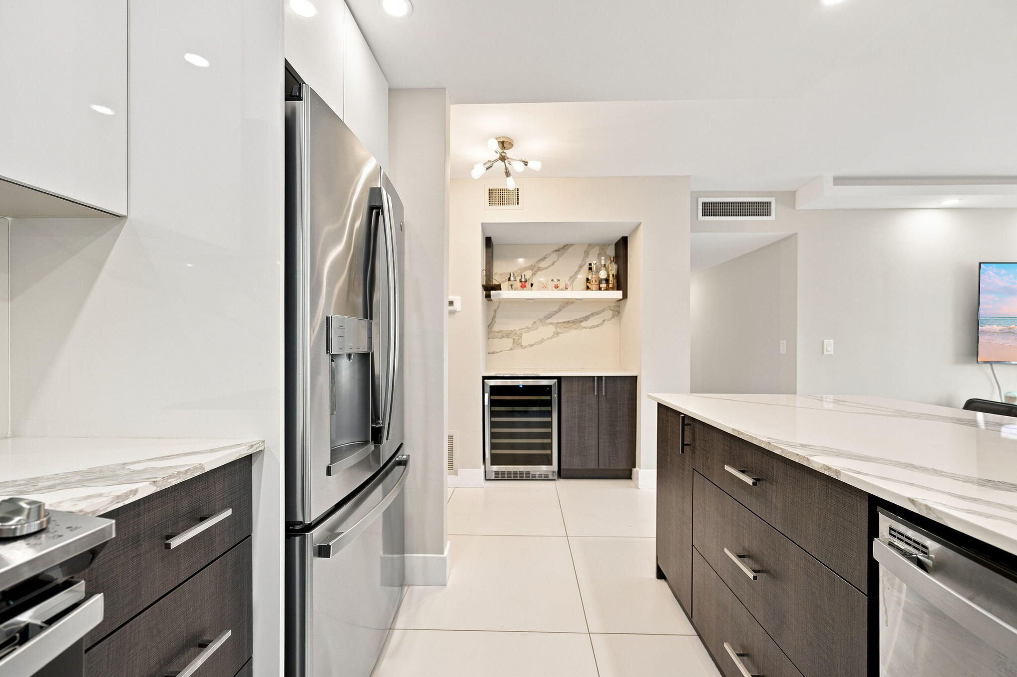 340 Sunset #405, Fort Lauderdale FL 33301