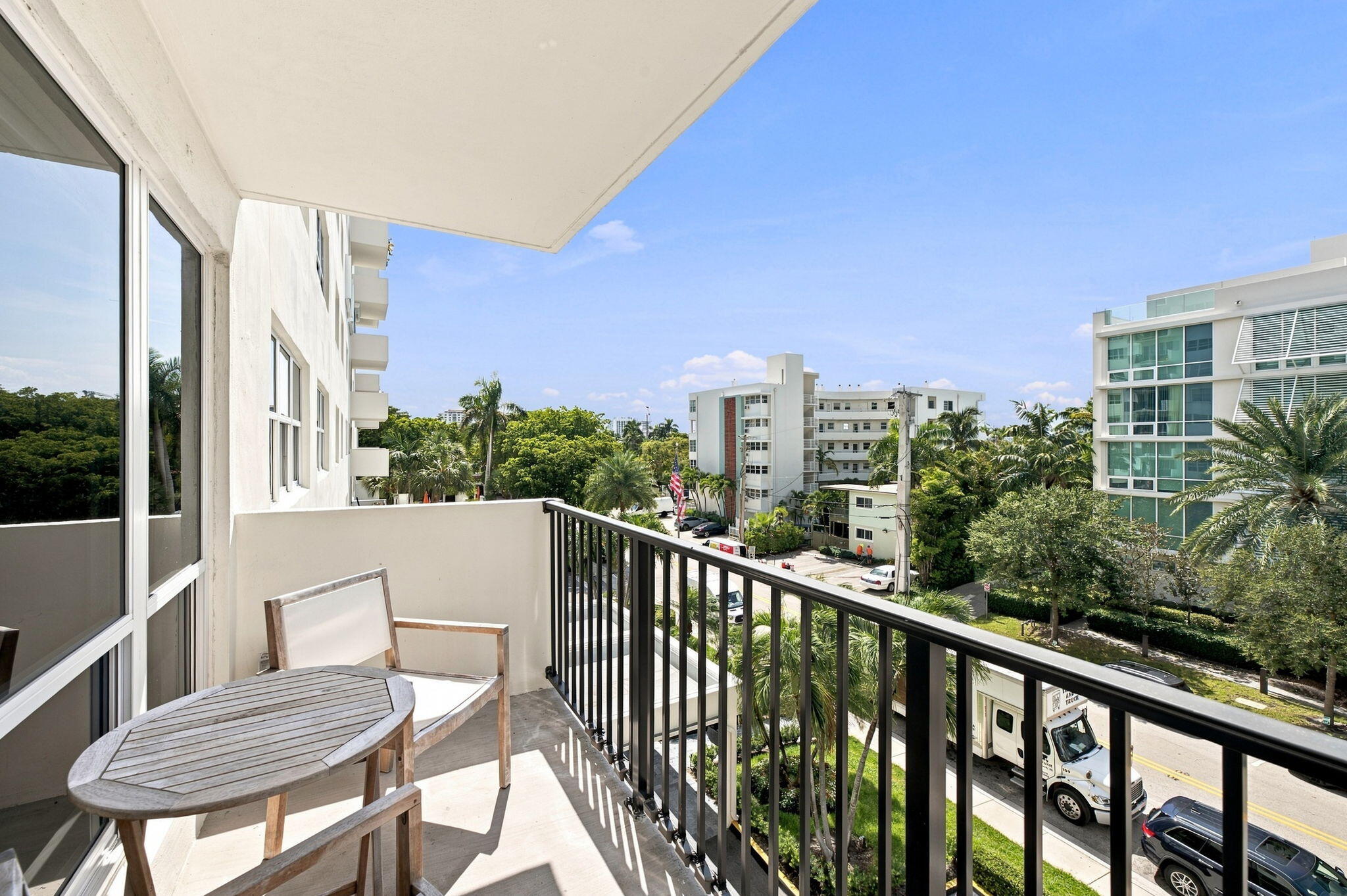 340 Sunset #405, Fort Lauderdale FL 33301