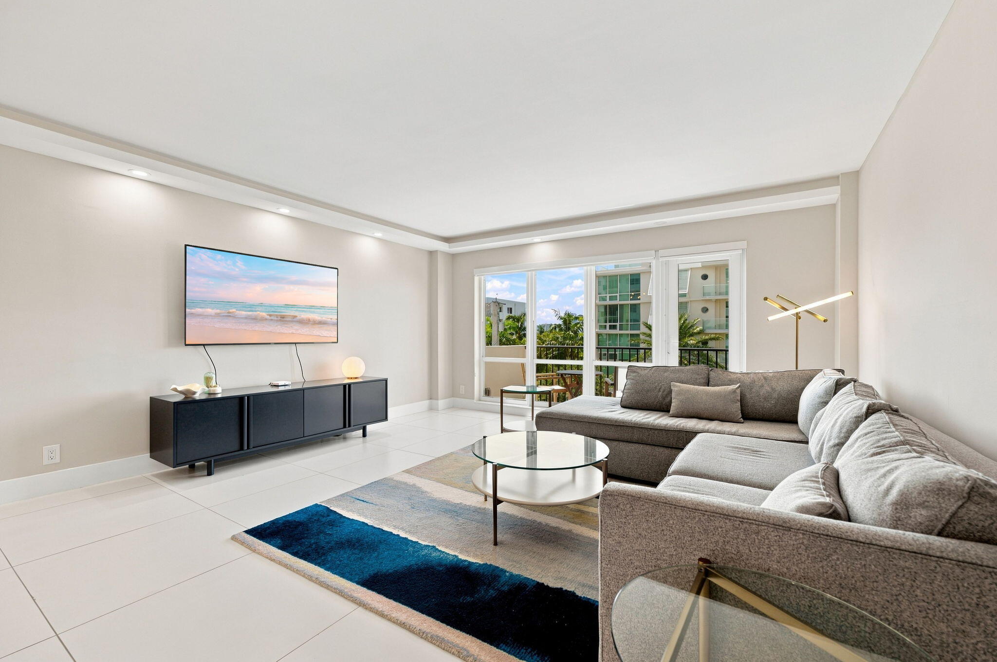 340 Sunset #405, Fort Lauderdale FL 33301