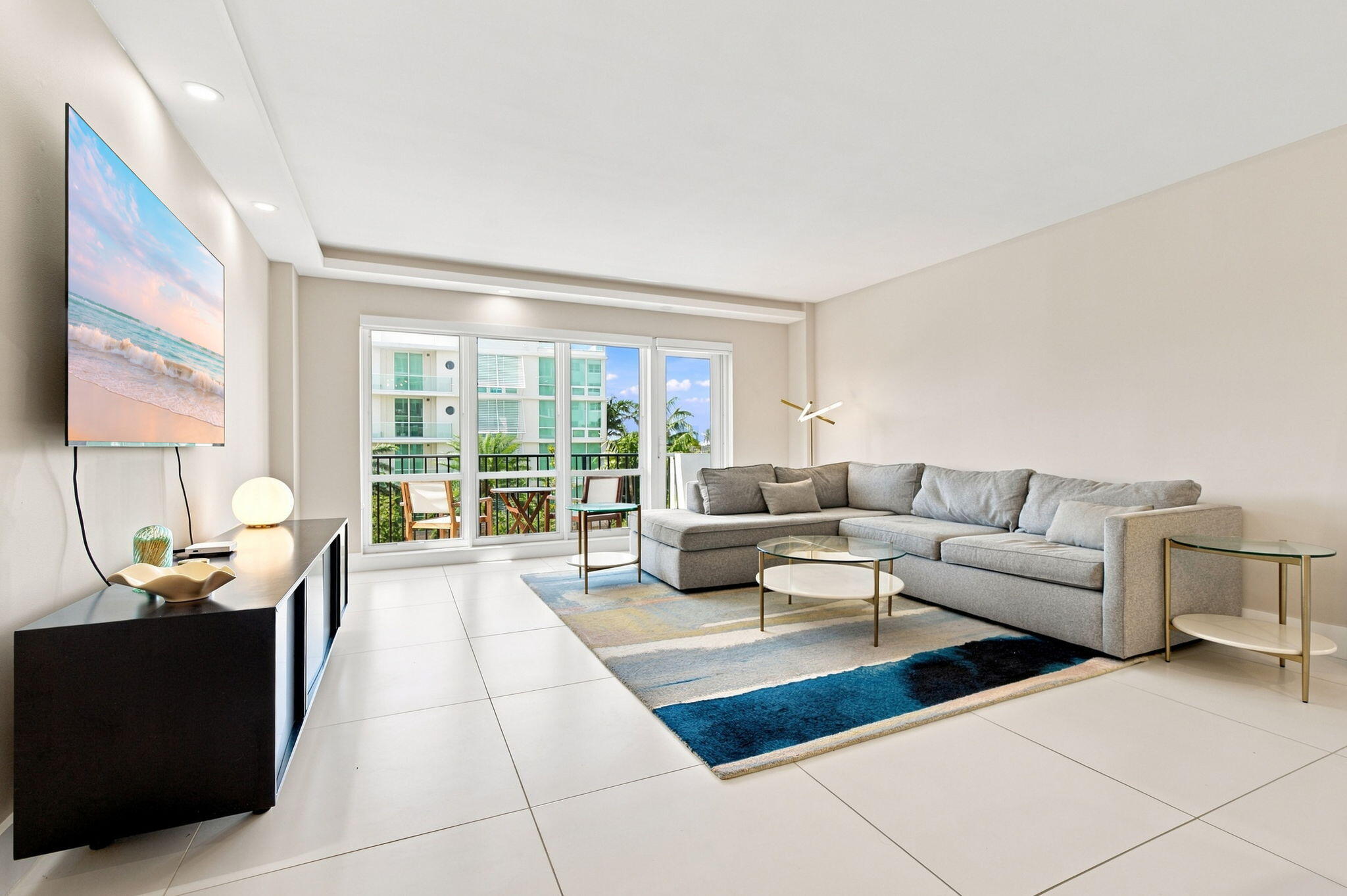 340 Sunset #405, Fort Lauderdale FL 33301