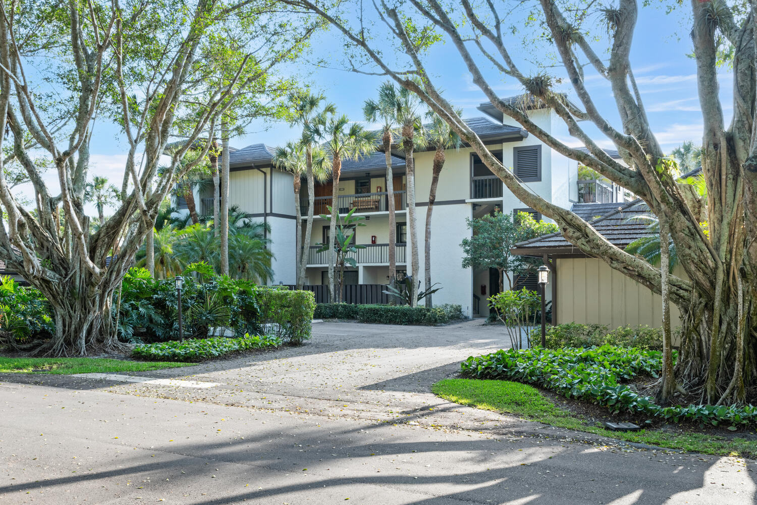 2785 Polo Island #J301 Penthouse, Wellington FL 33414