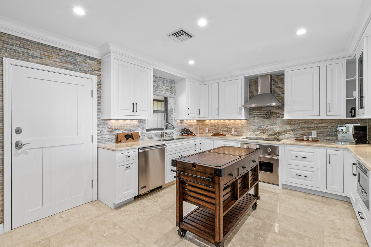 2785 Polo Island #J301 Penthouse, Wellington FL 33414