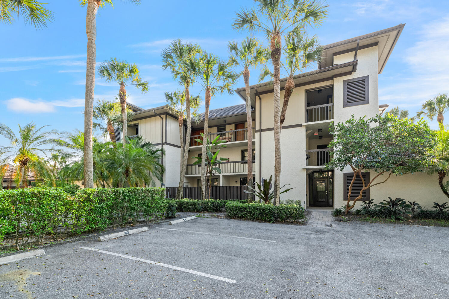 2785 Polo Island #J301 Penthouse, Wellington FL 33414