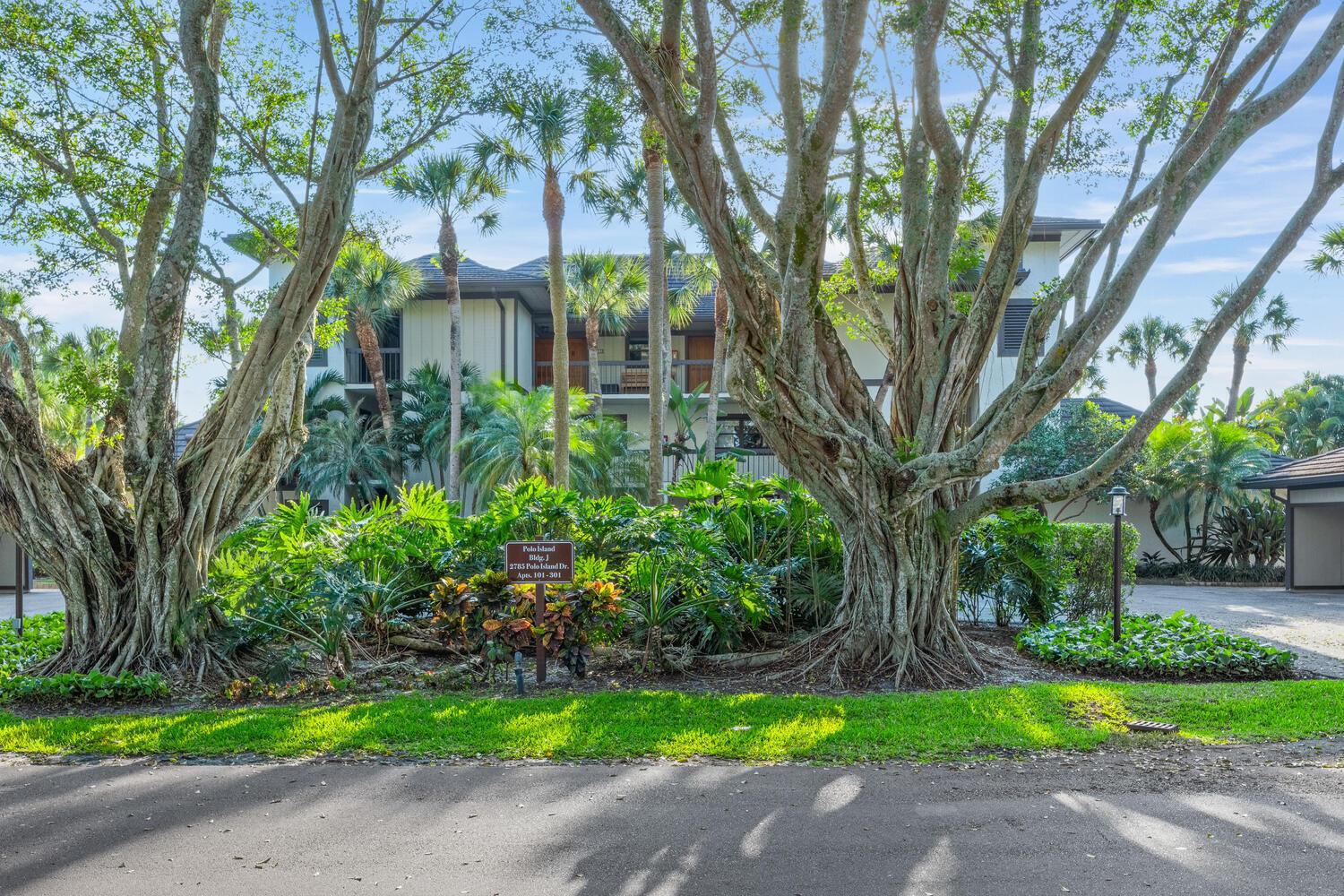 2785 Polo Island #J301 Penthouse, Wellington FL 33414
