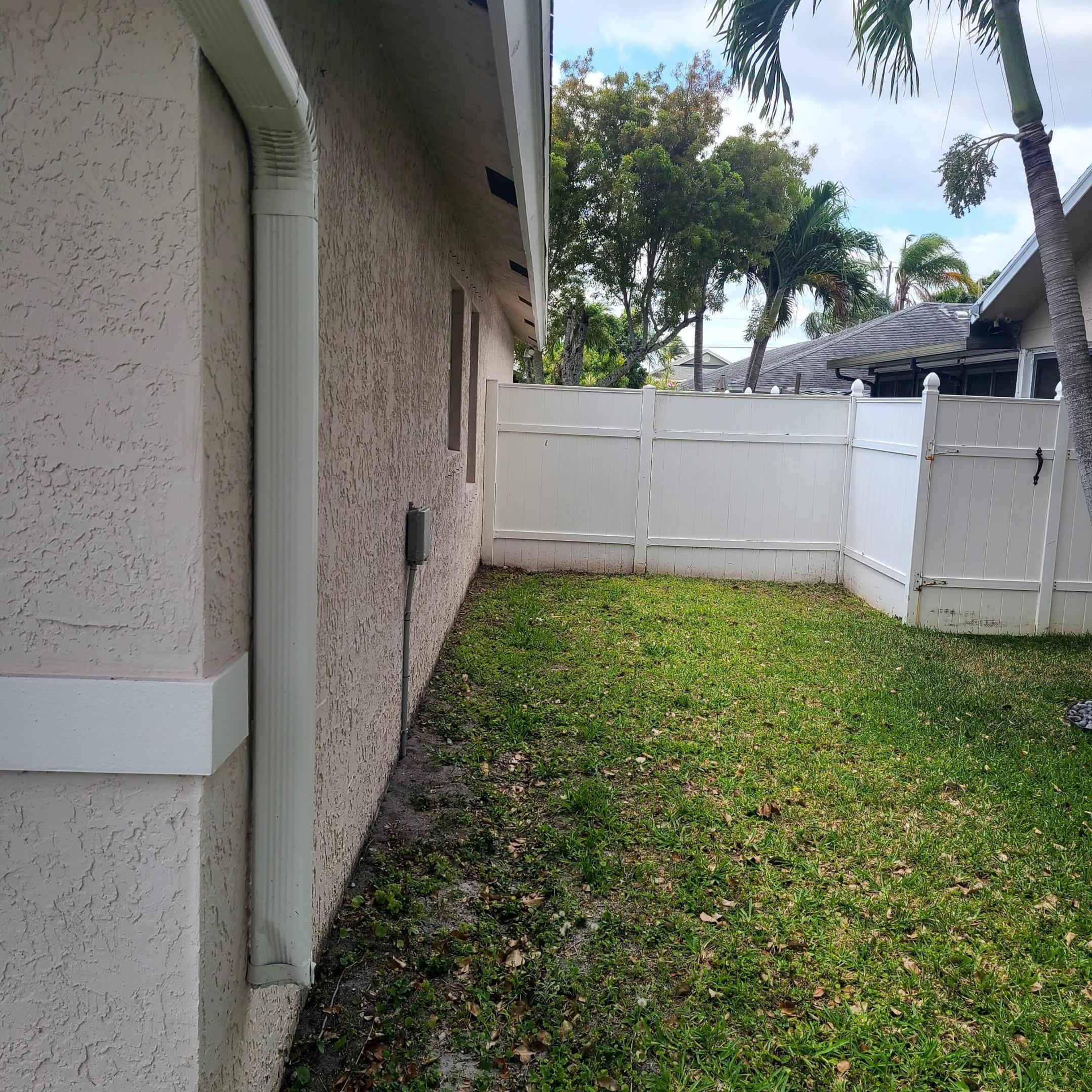 6374 Robinson, Jupiter FL 33458