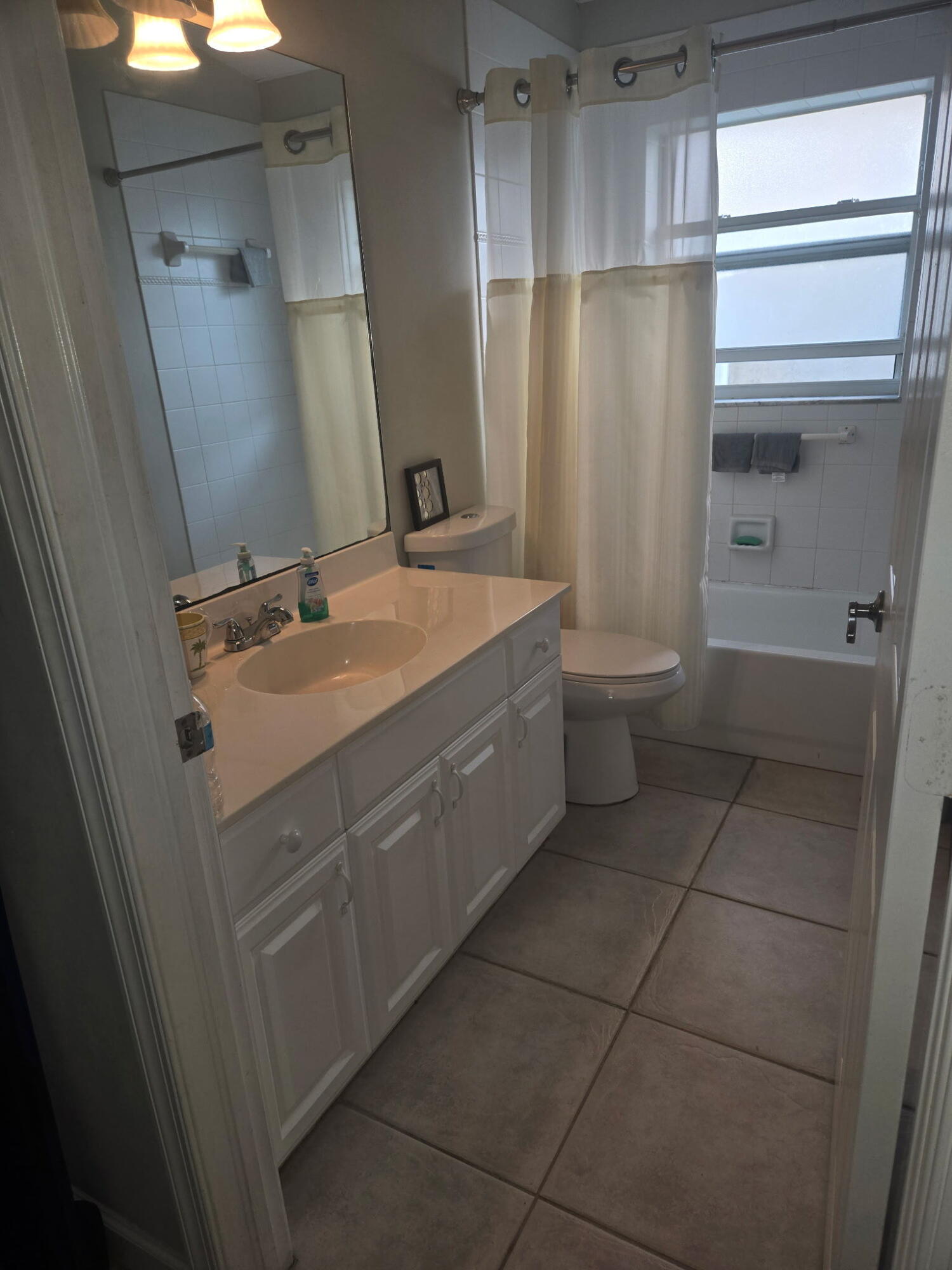 6374 Robinson, Jupiter FL 33458