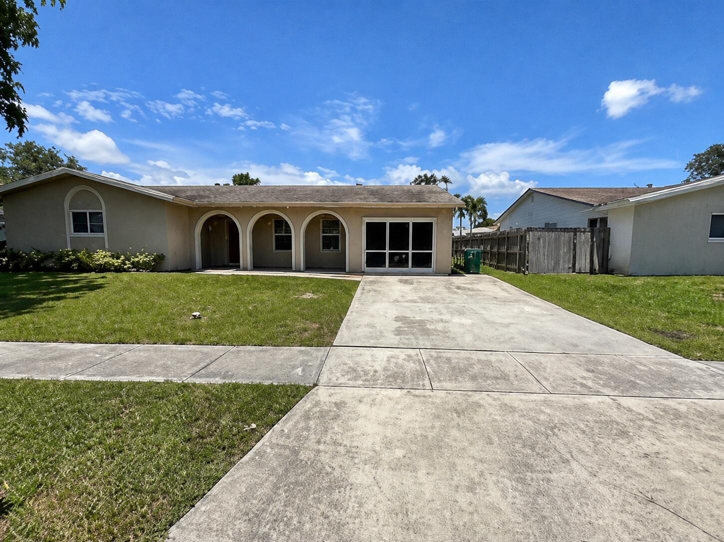 7975 NW 8TH, Margate FL 33063