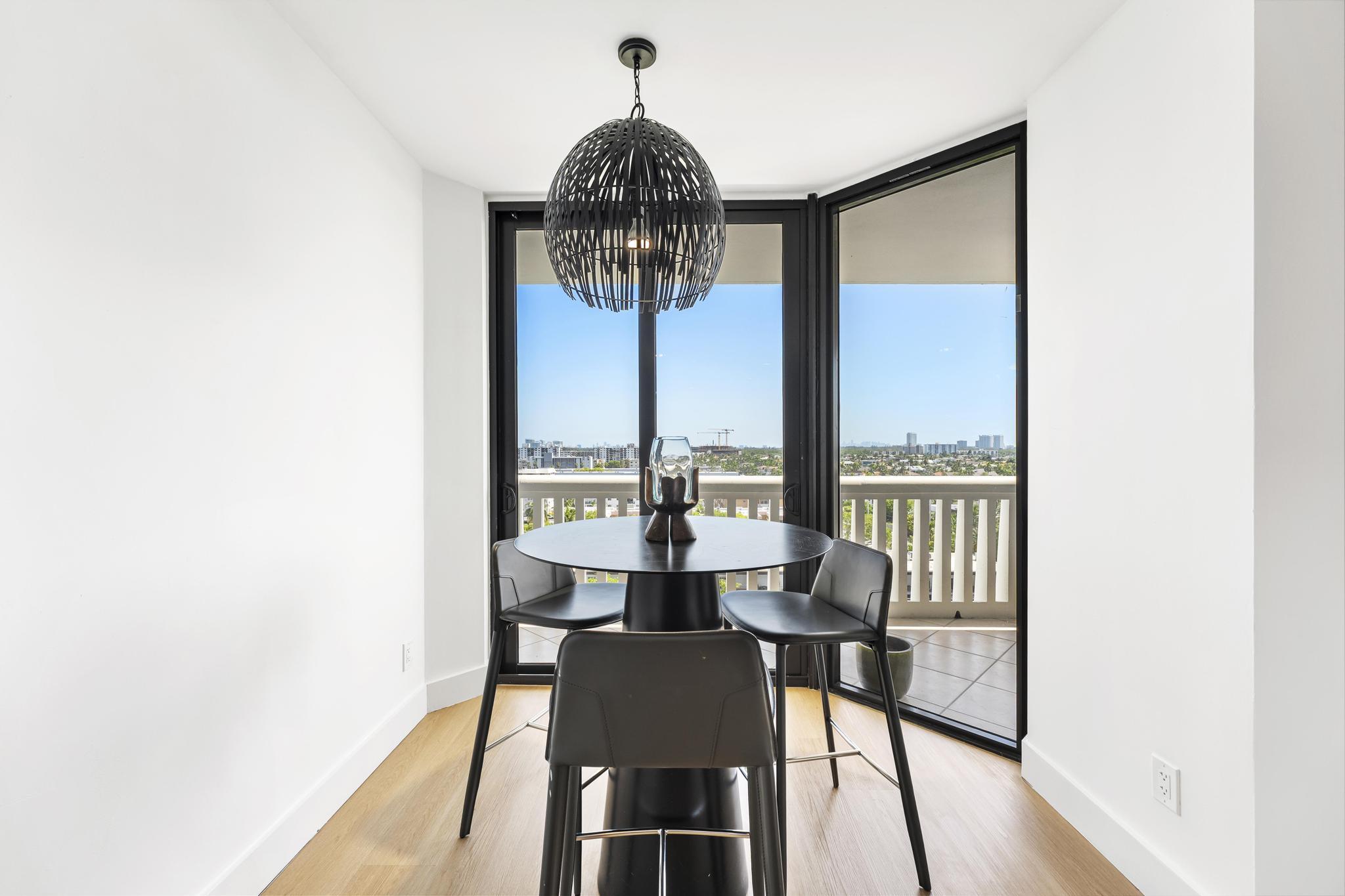 2000 ISLAND #903, Aventura FL 33160