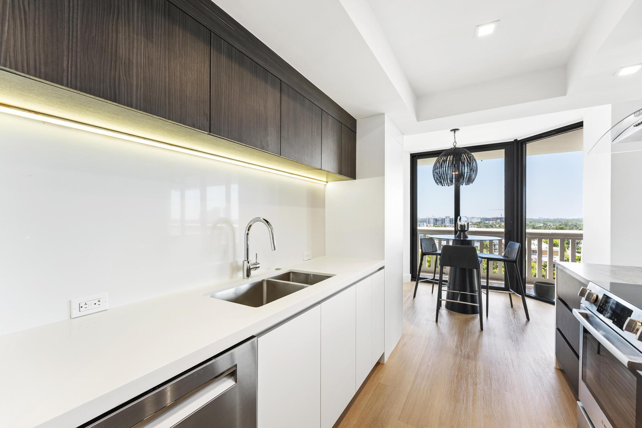 2000 ISLAND #903, Aventura FL 33160