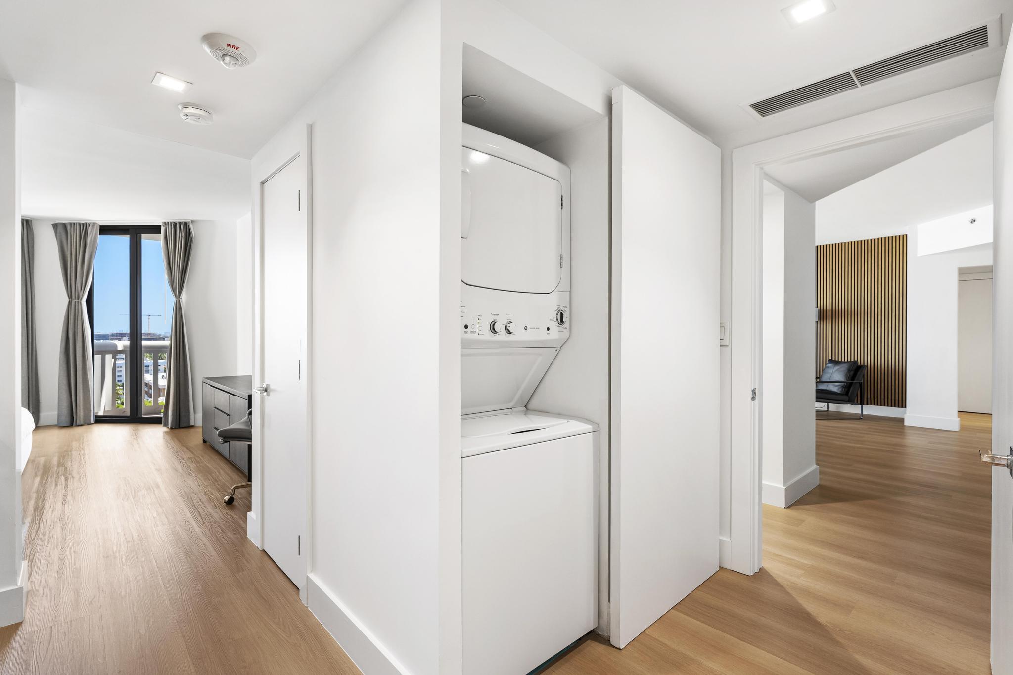 2000 ISLAND #903, Aventura FL 33160