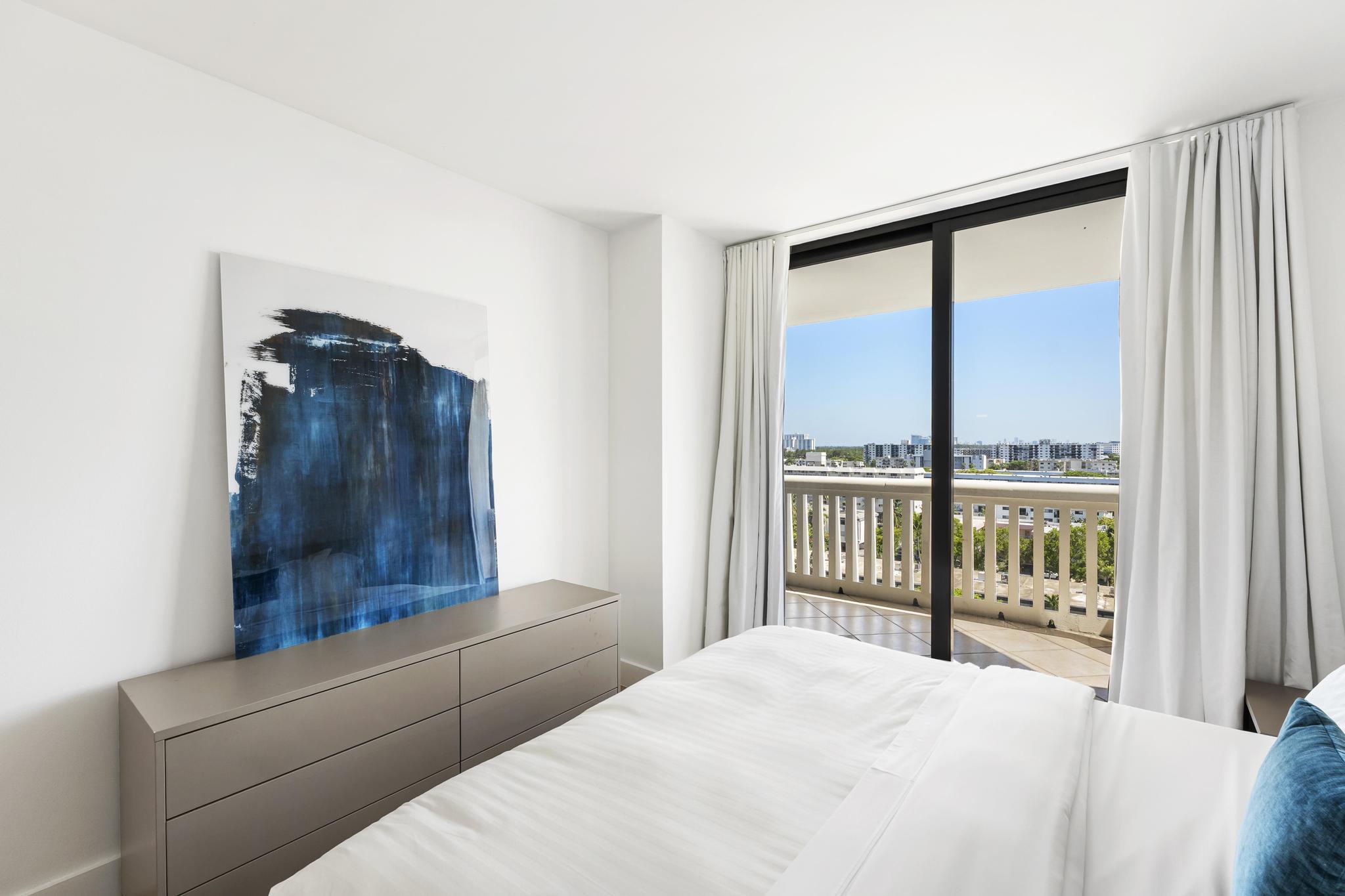 2000 ISLAND #903, Aventura FL 33160