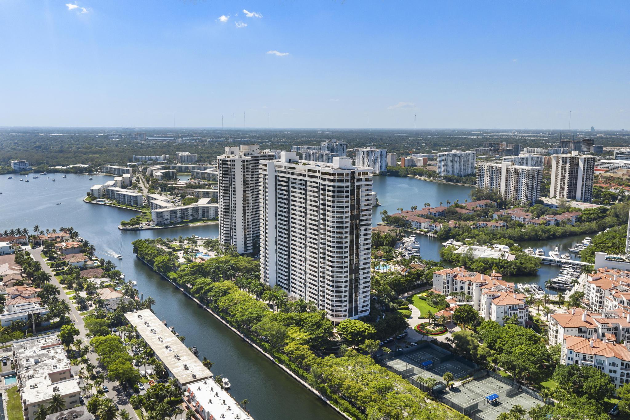 2000 ISLAND #903, Aventura FL 33160