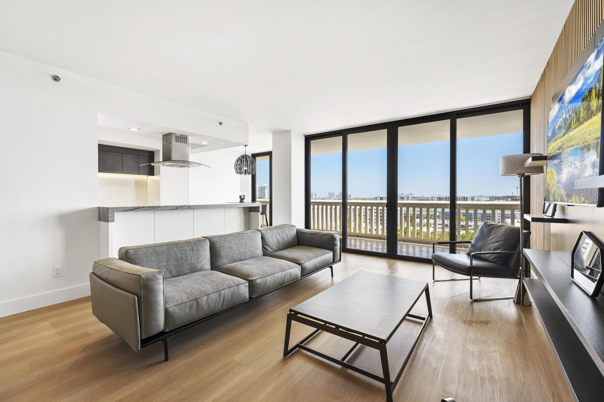 2000 ISLAND #903, Aventura FL 33160