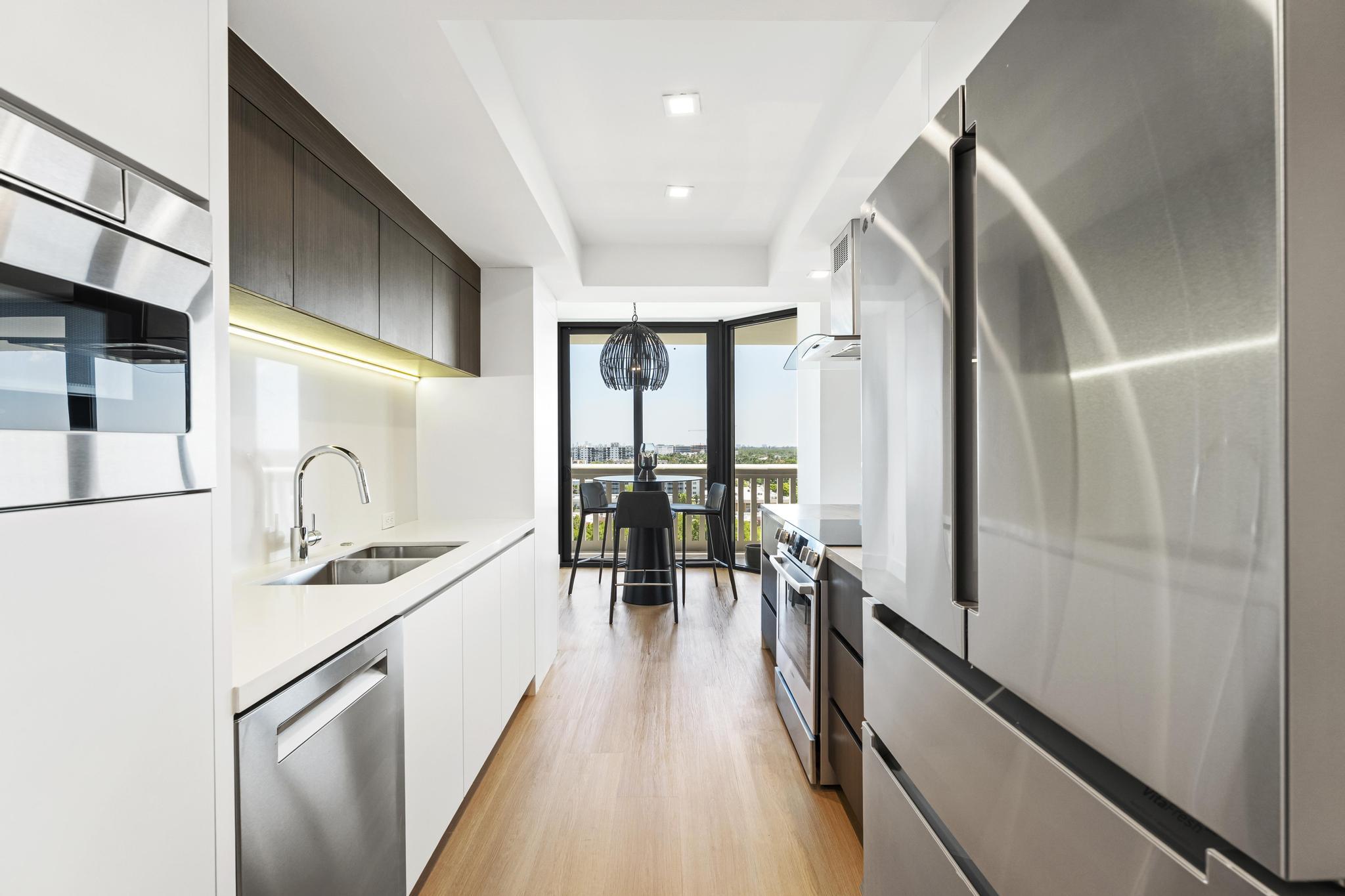 2000 ISLAND #903, Aventura FL 33160