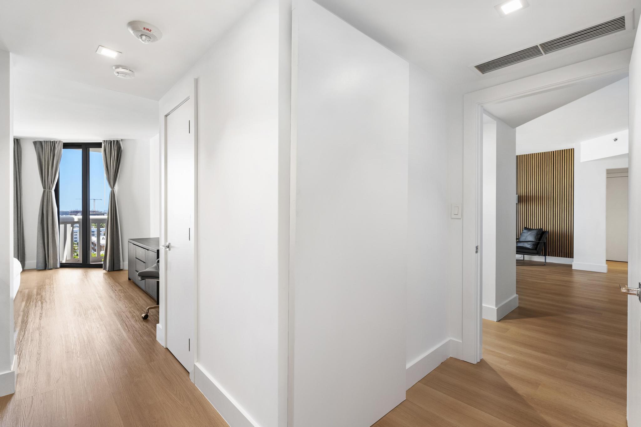 2000 ISLAND #903, Aventura FL 33160