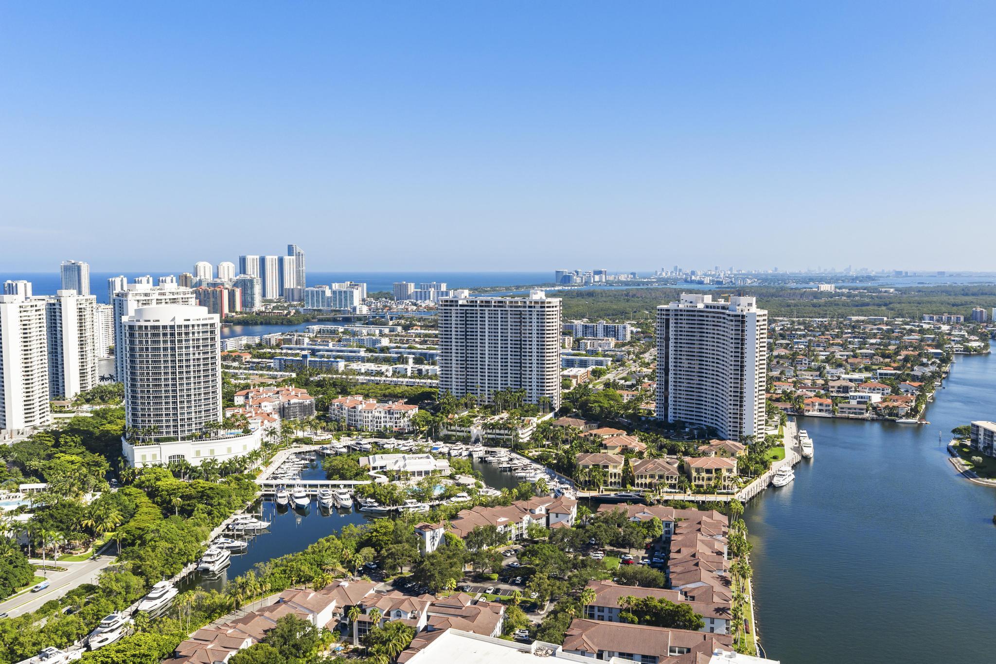 2000 ISLAND #903, Aventura FL 33160