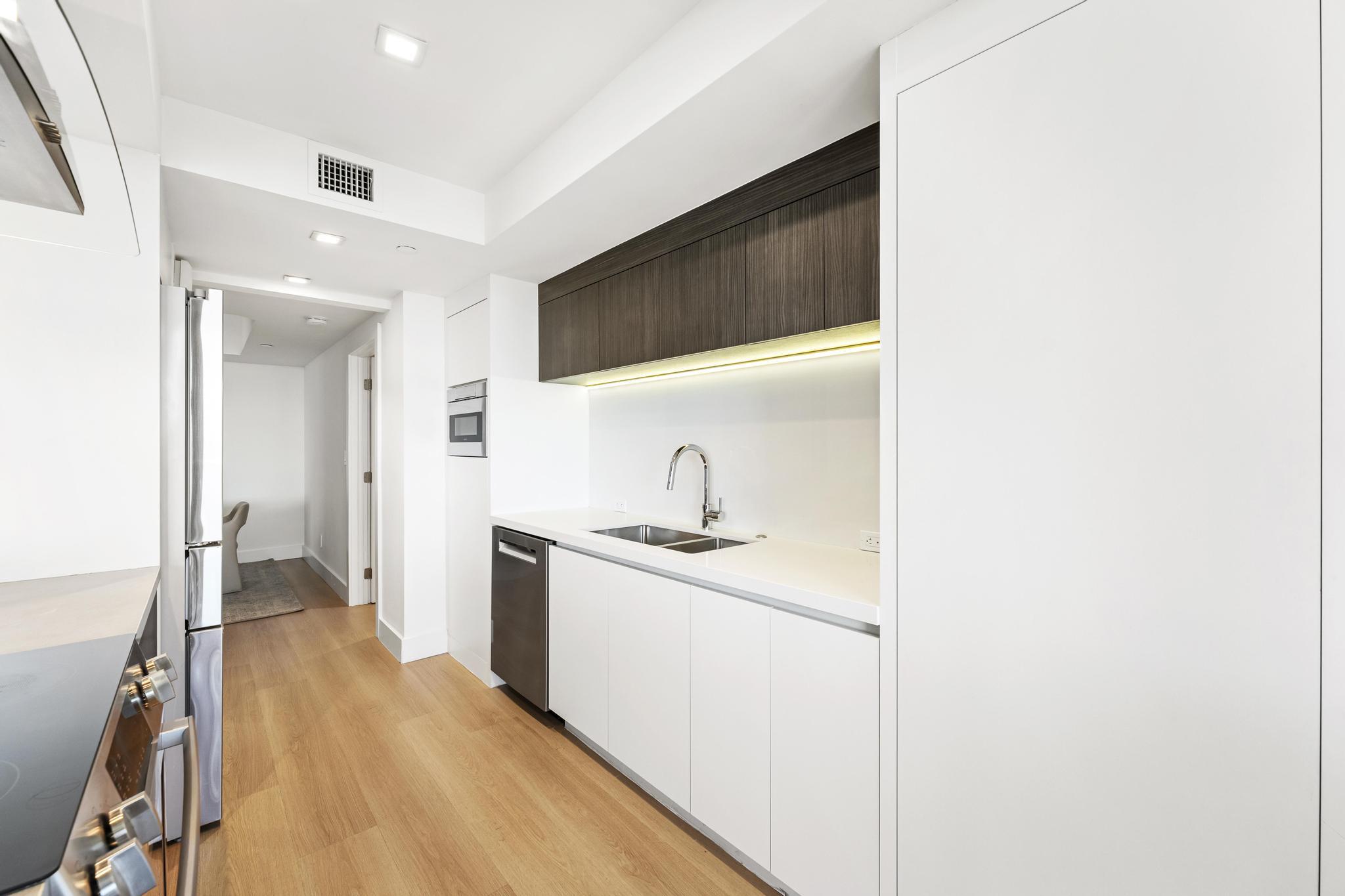 2000 ISLAND #903, Aventura FL 33160