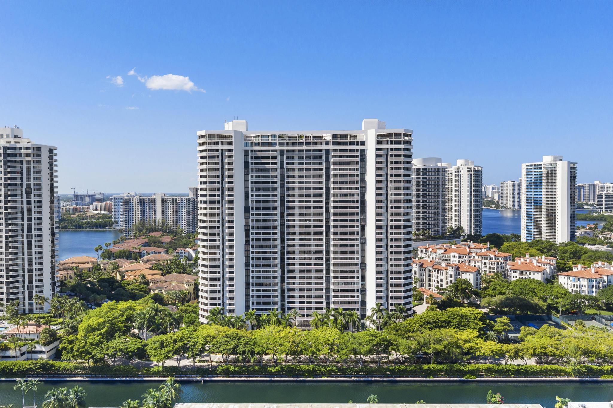 2000 ISLAND #903, Aventura FL 33160