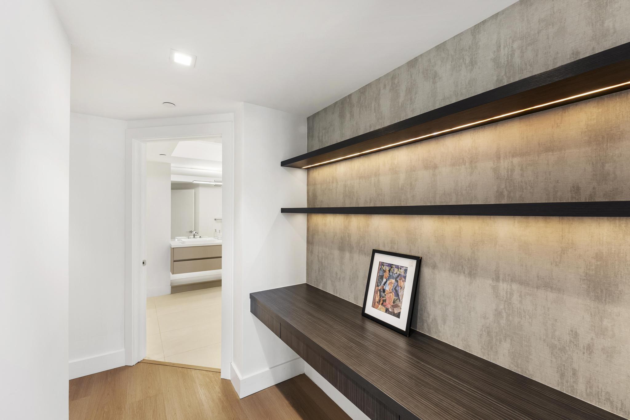 2000 ISLAND #903, Aventura FL 33160