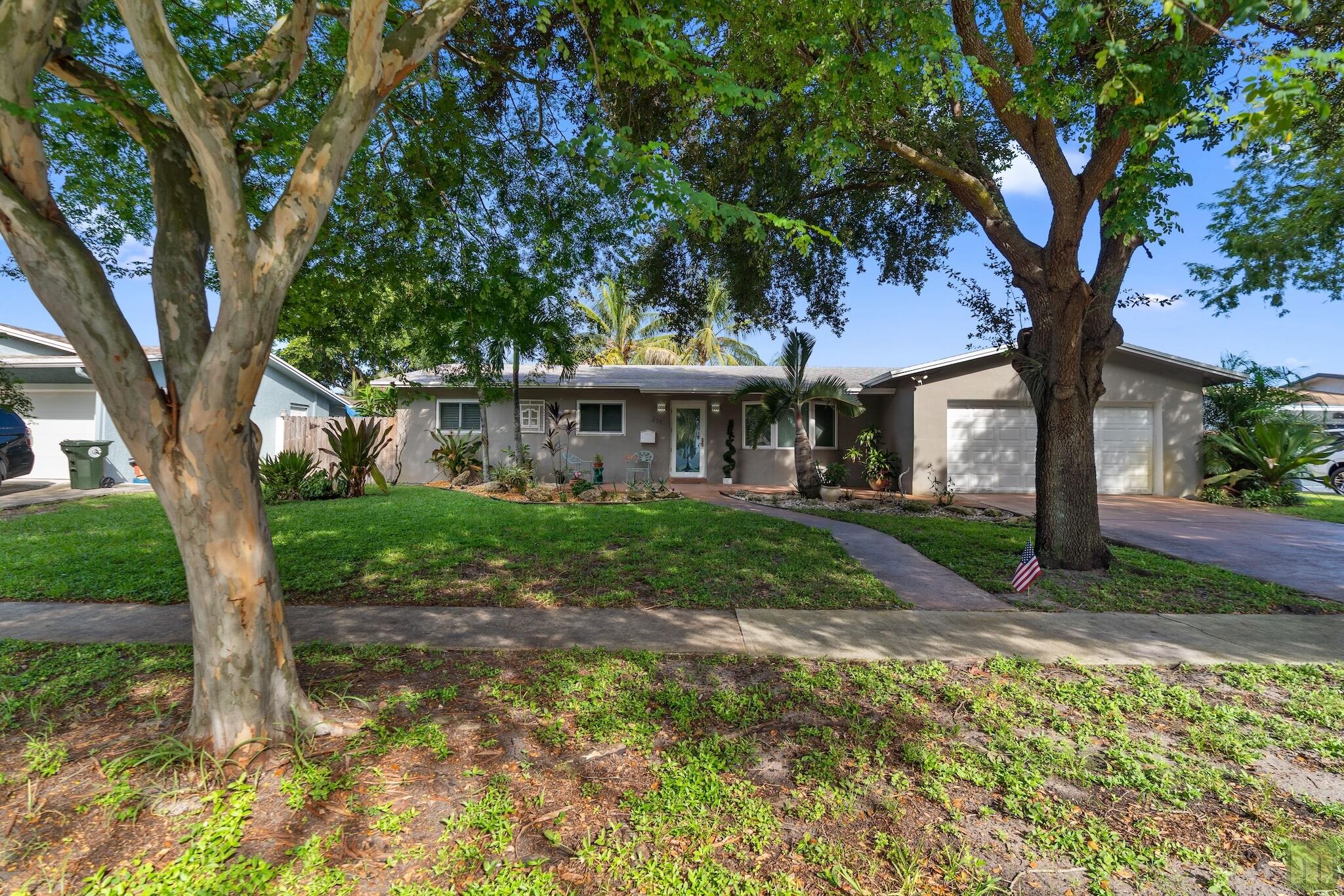 291 Lake, Coconut Creek FL 33066